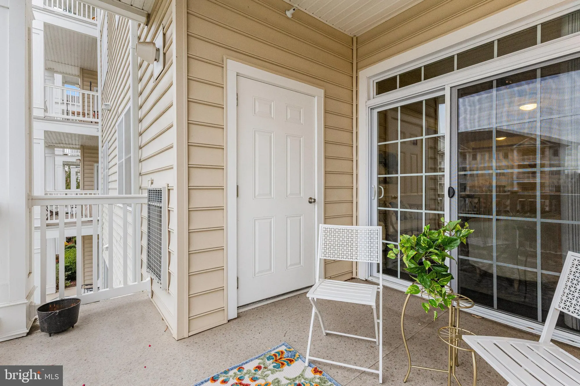 Property Slideshow image 24 of 54 | 15110 heather mill ln apt 201, Haymarket, VA, 20169