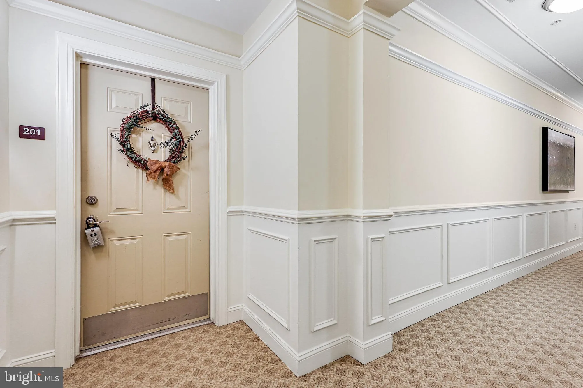 Property Slideshow image 4 of 54 | 15110 heather mill ln apt 201, Haymarket, VA, 20169