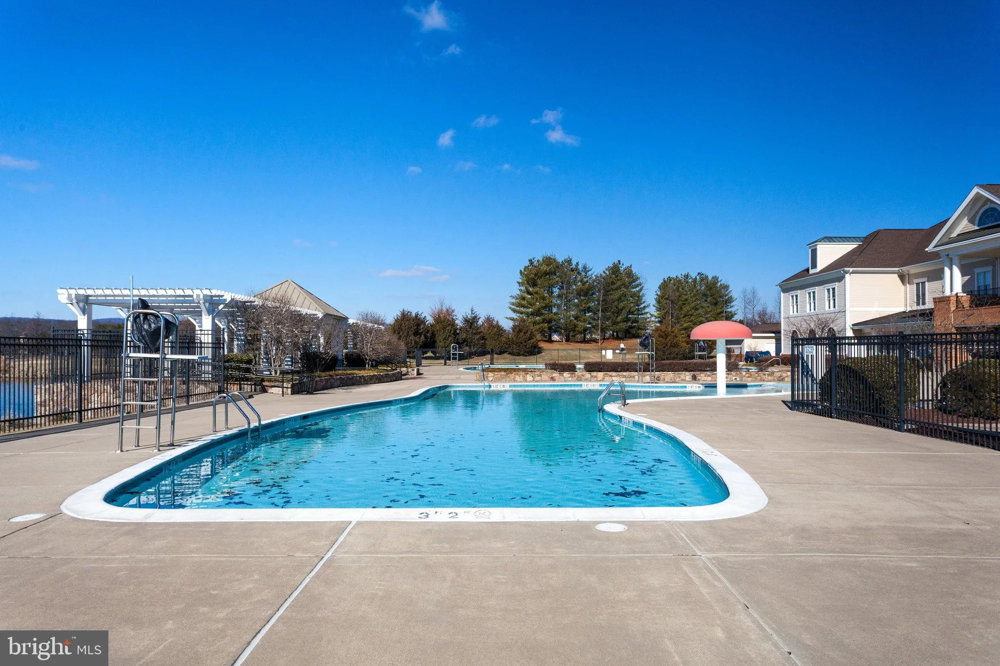 Property Slideshow image 41 of 54 | 15110 heather mill ln apt 201, Haymarket, VA, 20169