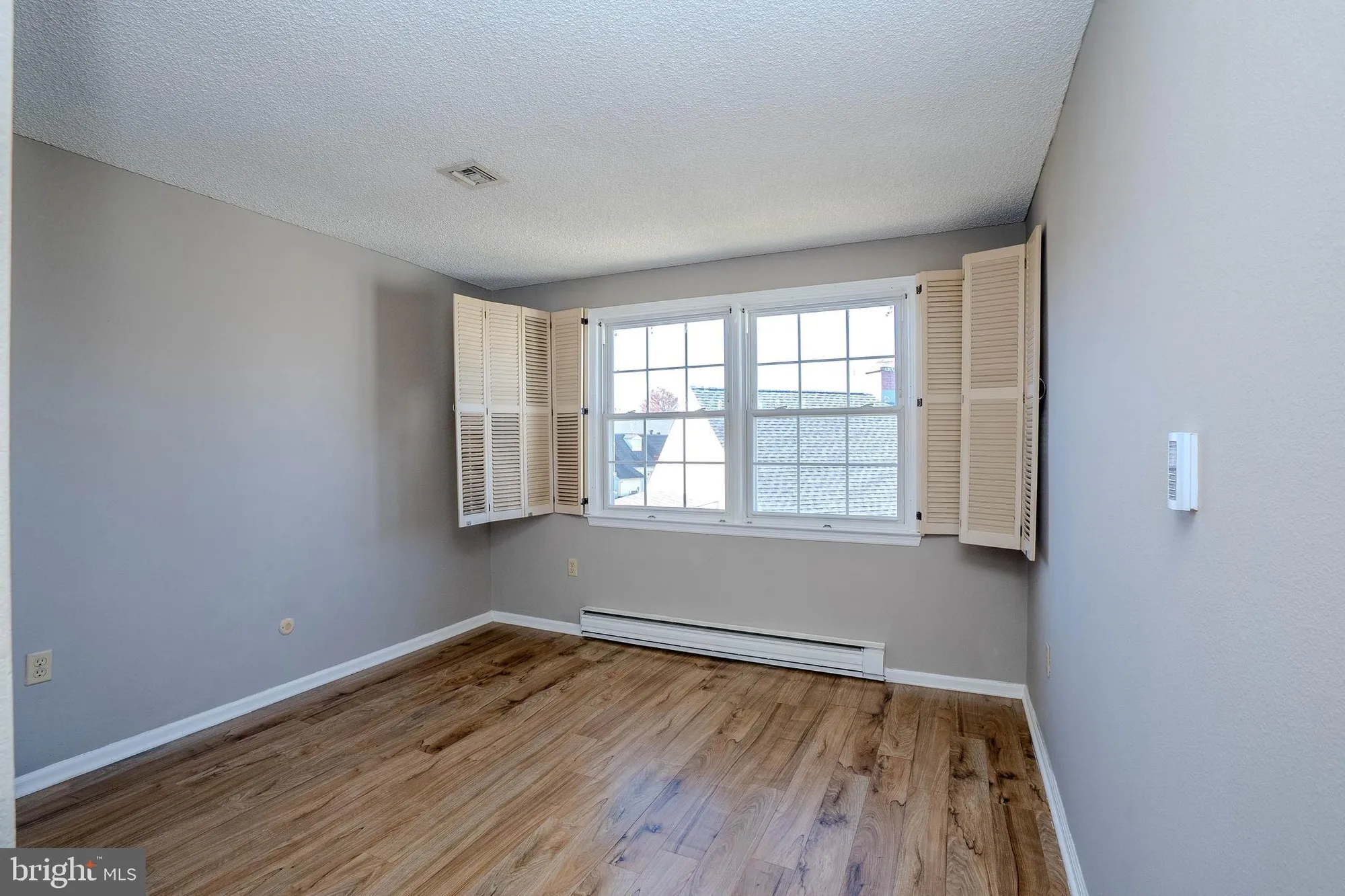 Property Slideshow image 18 of 20 | 137 plymouth ln, Monroe Township, NJ, 08831