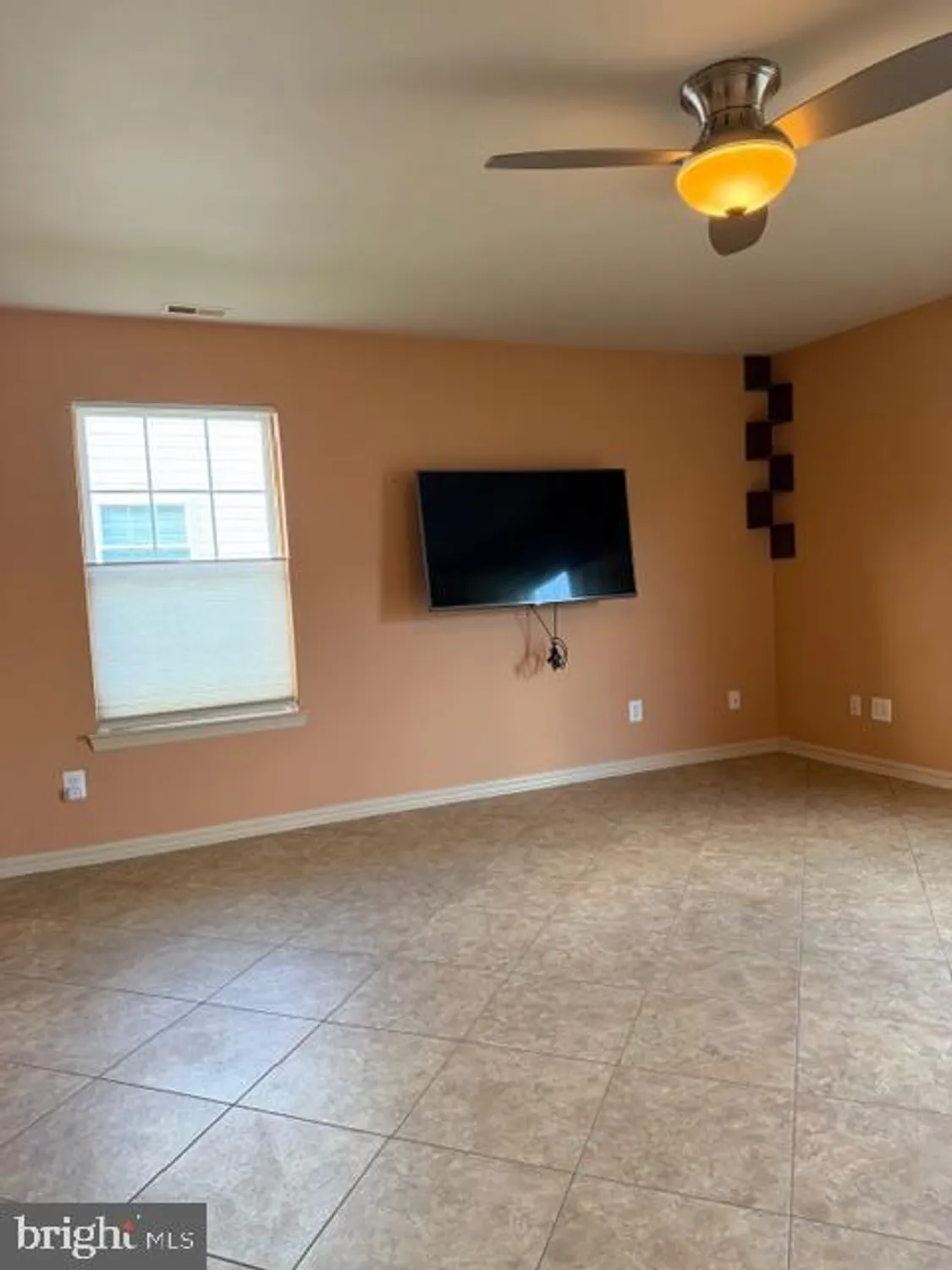 Property Slideshow image 7 of 10 | 722 virgin island dr, Williamstown, NJ, 08094