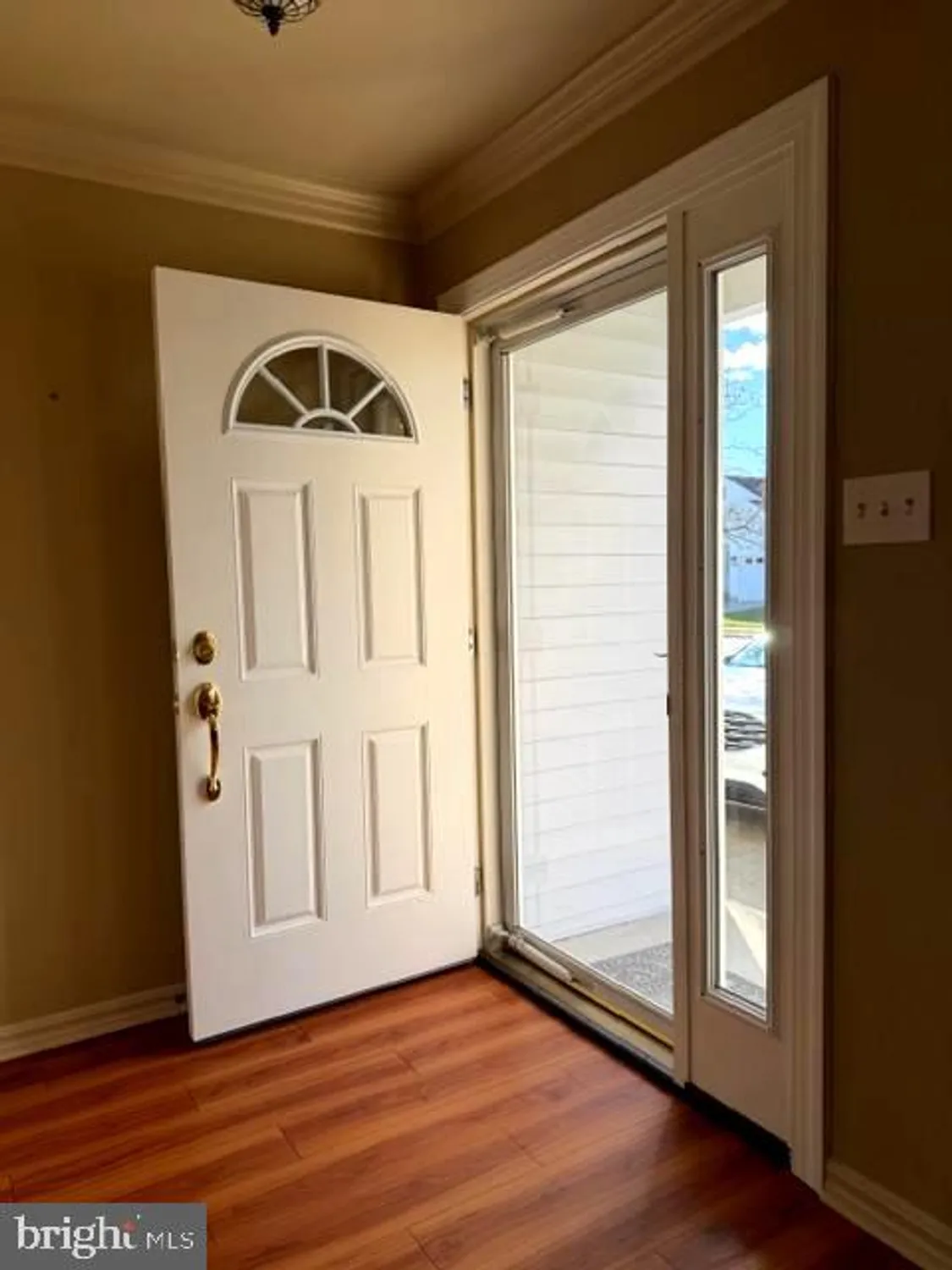 Property Slideshow image 2 of 10 | 722 virgin island dr, Williamstown, NJ, 08094