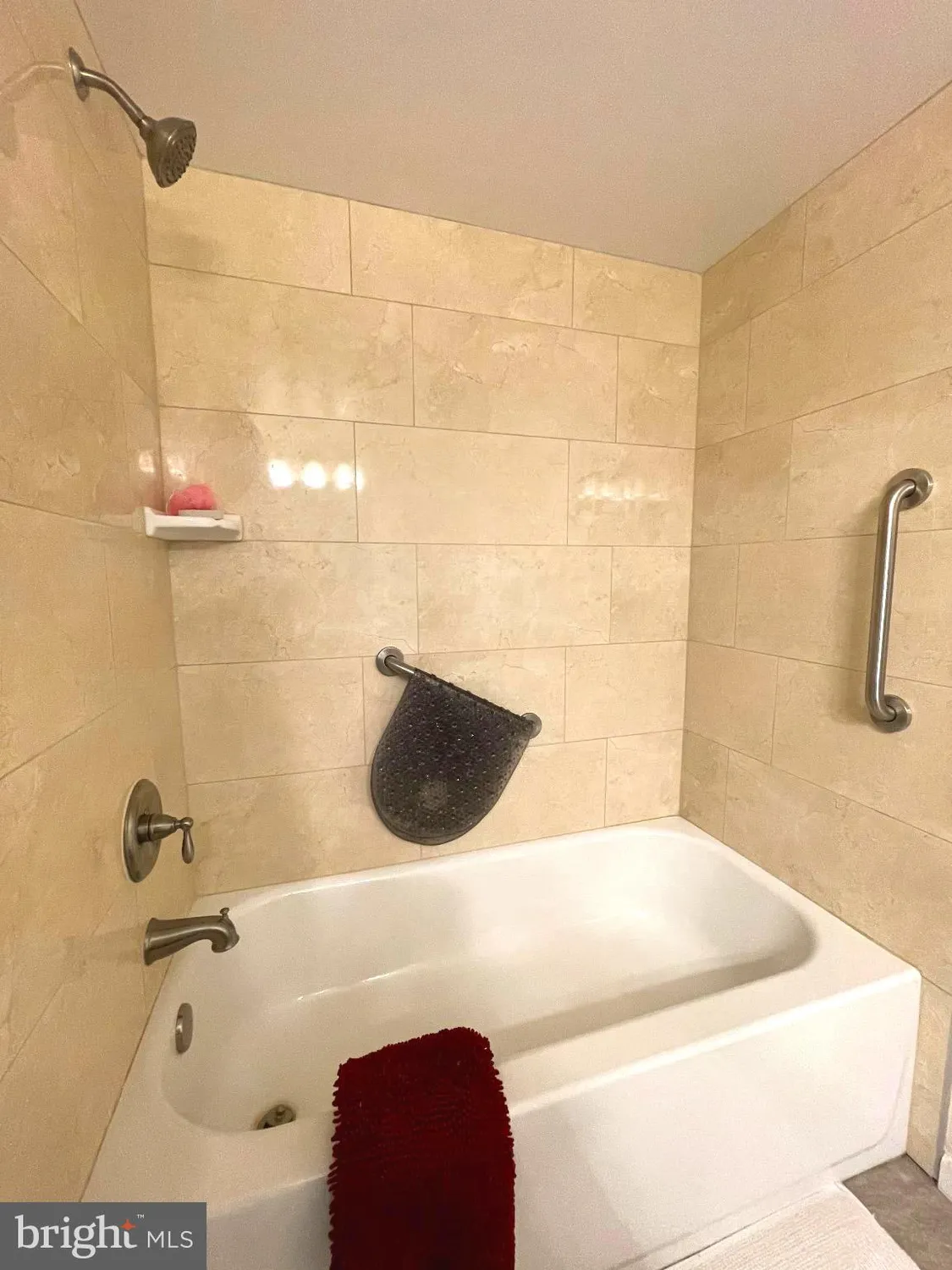 Property Slideshow image 18 of 47 | 15210 elkridge way 91-3k, Silver Spring, MD, 20906