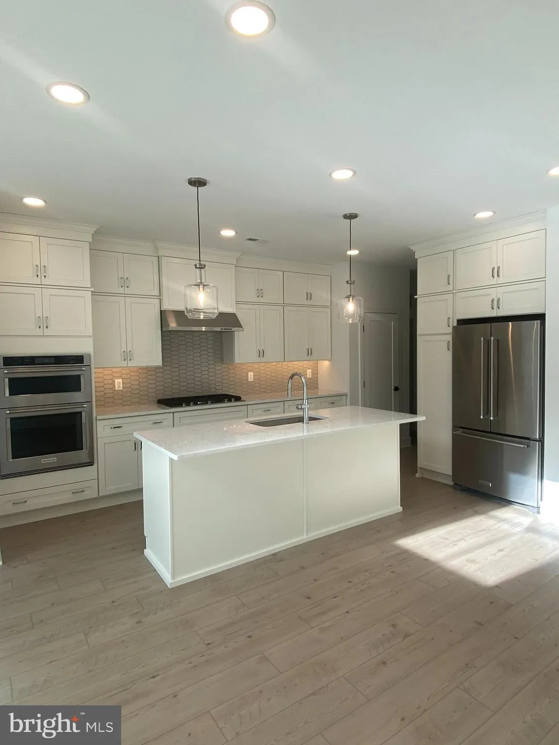 Property Slideshow image 4 of 7 | 6 meade dr, West Windsor, NJ, 08550