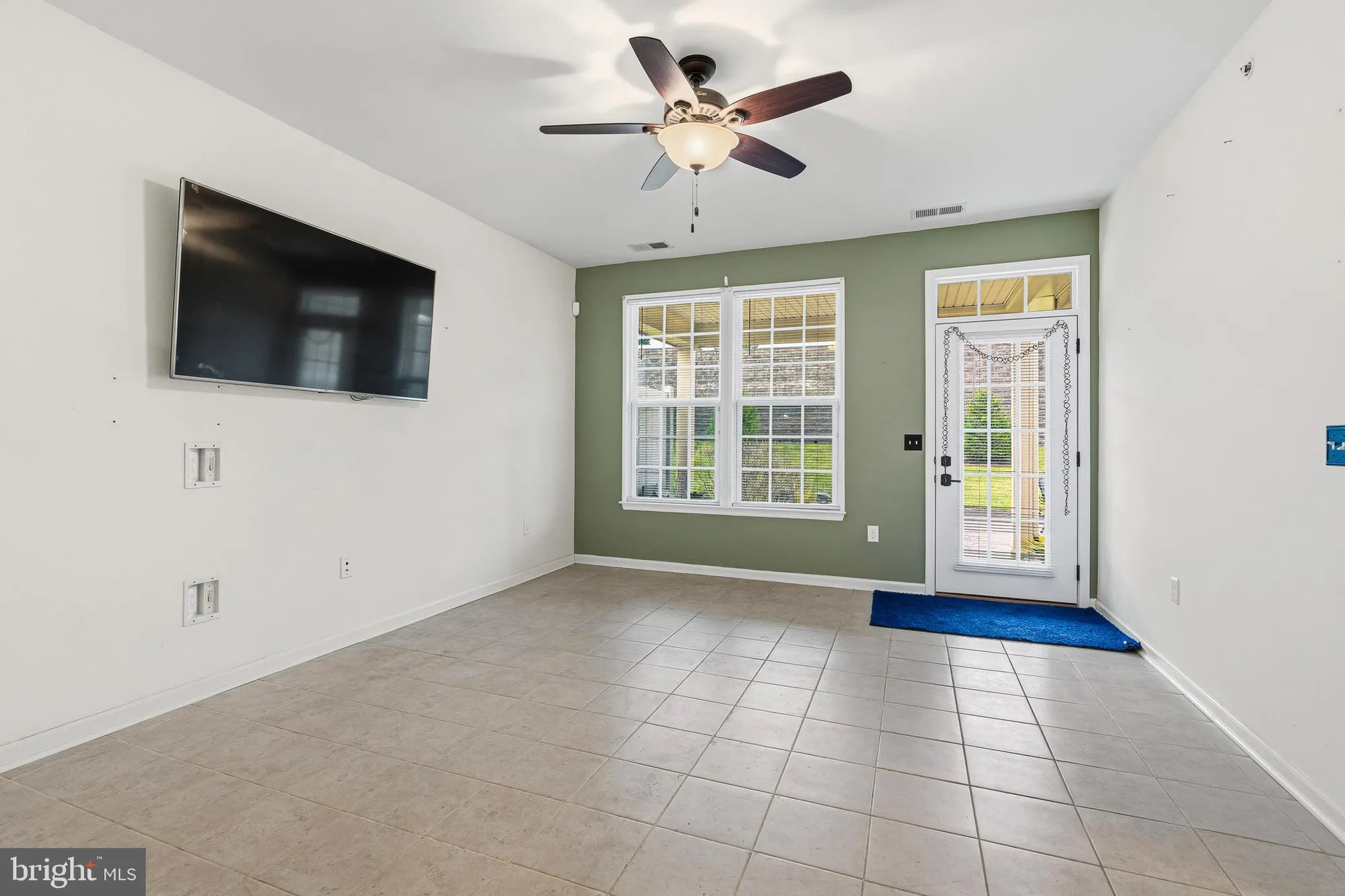 Property Slideshow image 18 of 38 | 1125 arbour ln, Quakertown, PA, 18951