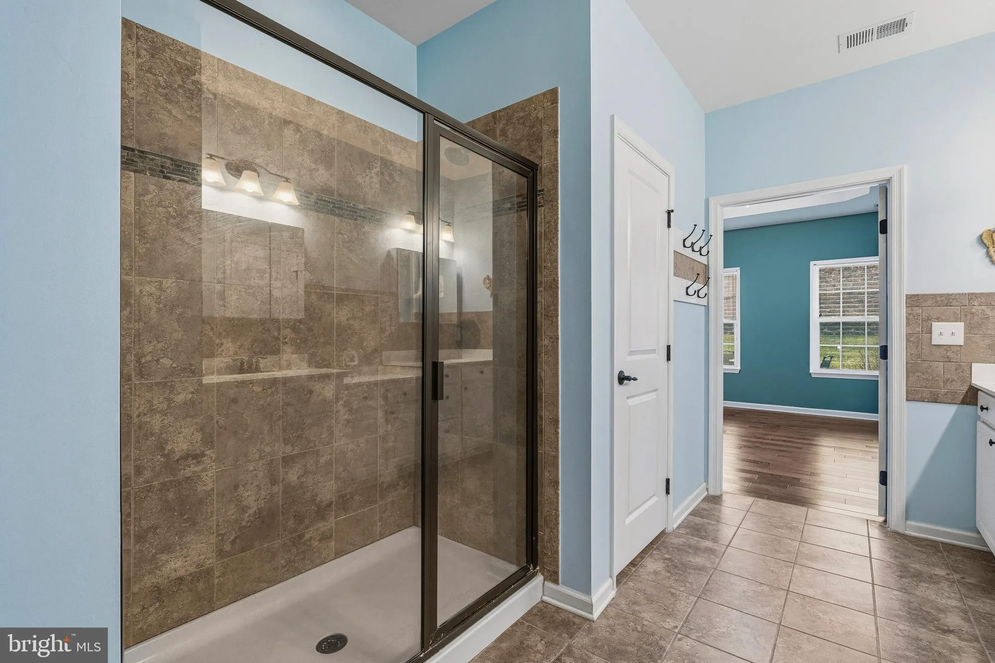 Property Slideshow image 23 of 38 | 1125 arbour ln, Quakertown, PA, 18951