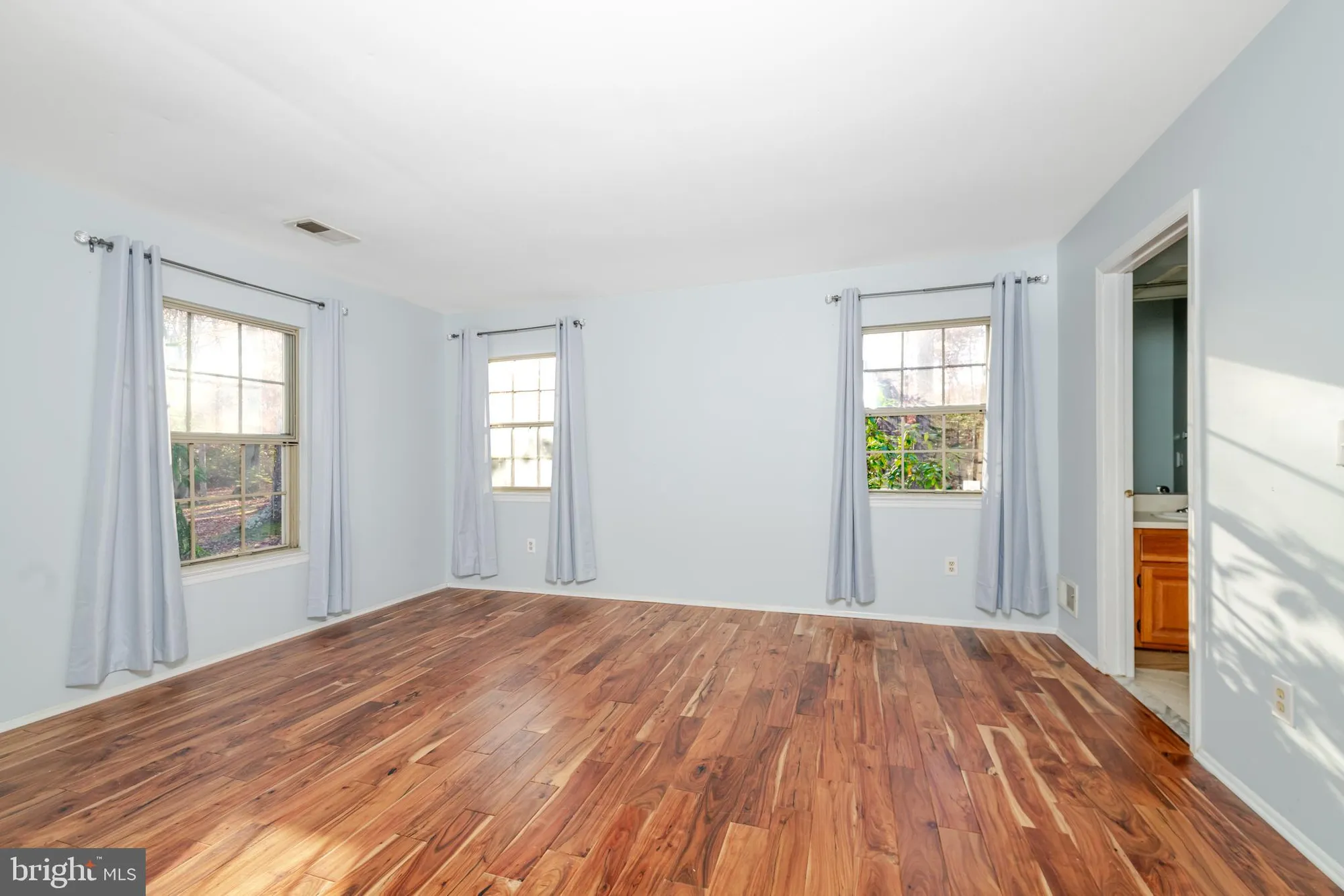 Property Slideshow image 9 of 23 | 519 petunia ln n # la # n, Whiting, NJ, 08759