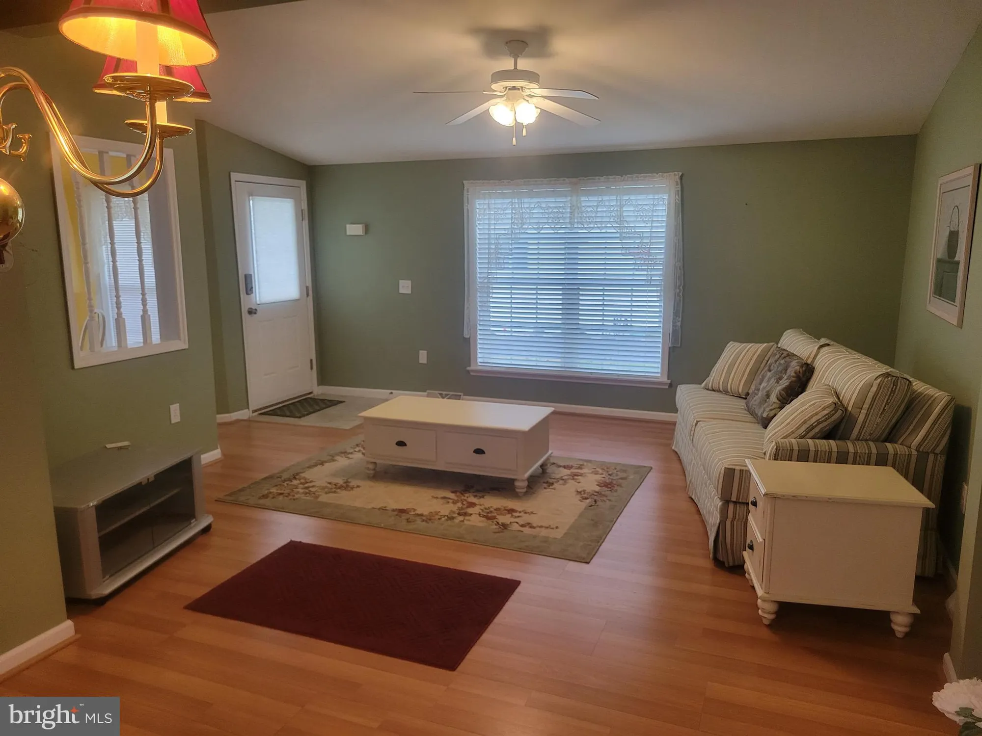 Property Slideshow image 4 of 4 | 30 fort lee dr, Manahawkin, NJ, 08050