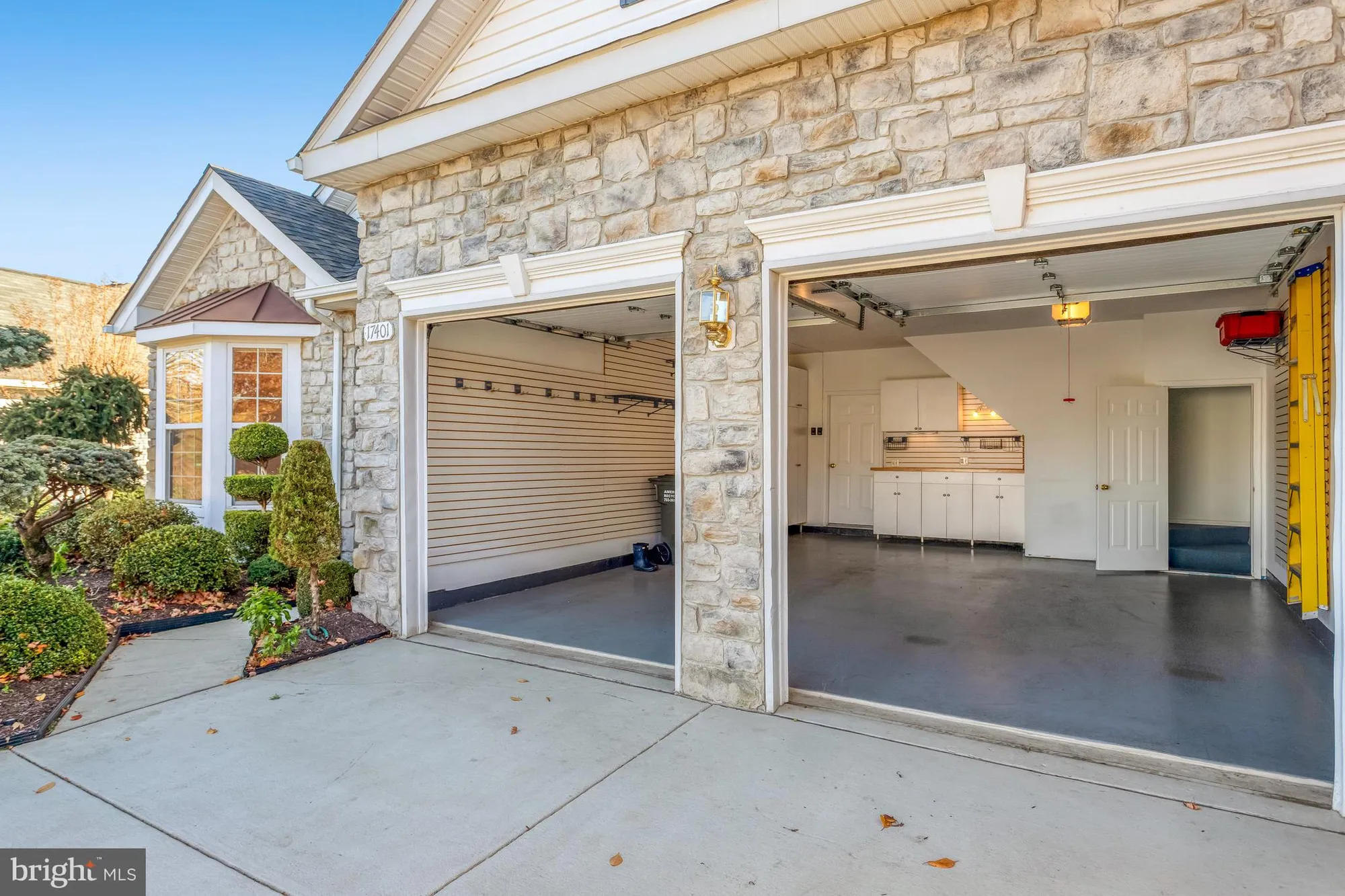 Property Slideshow image 6 of 41 | 17401 four seasons dr, Dumfries, VA, 22025