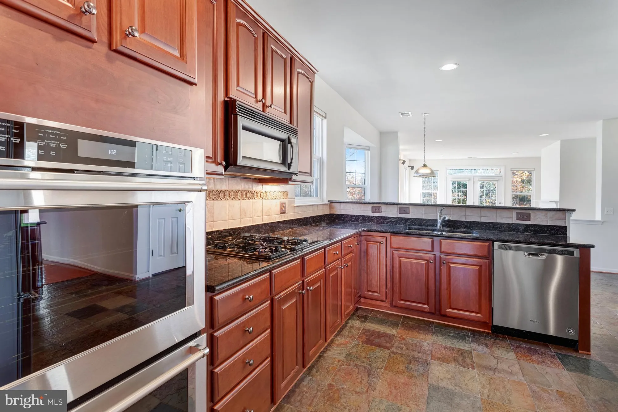 Property Slideshow image 14 of 41 | 17401 four seasons dr, Dumfries, VA, 22025