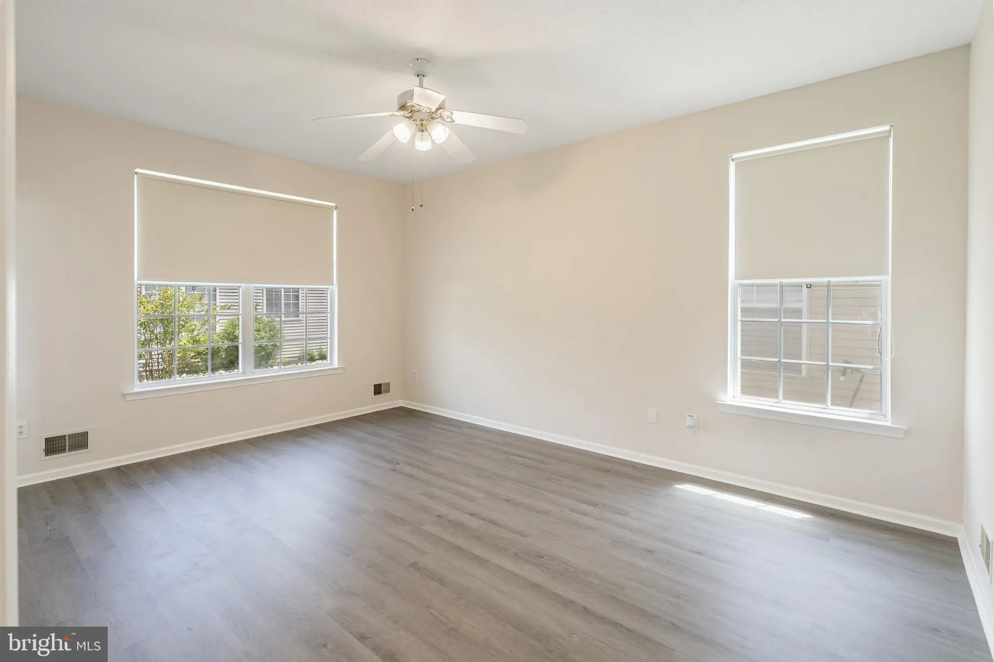 Property Slideshow image 14 of 31 | 43 osprey pl, Barnegat, NJ, 08005