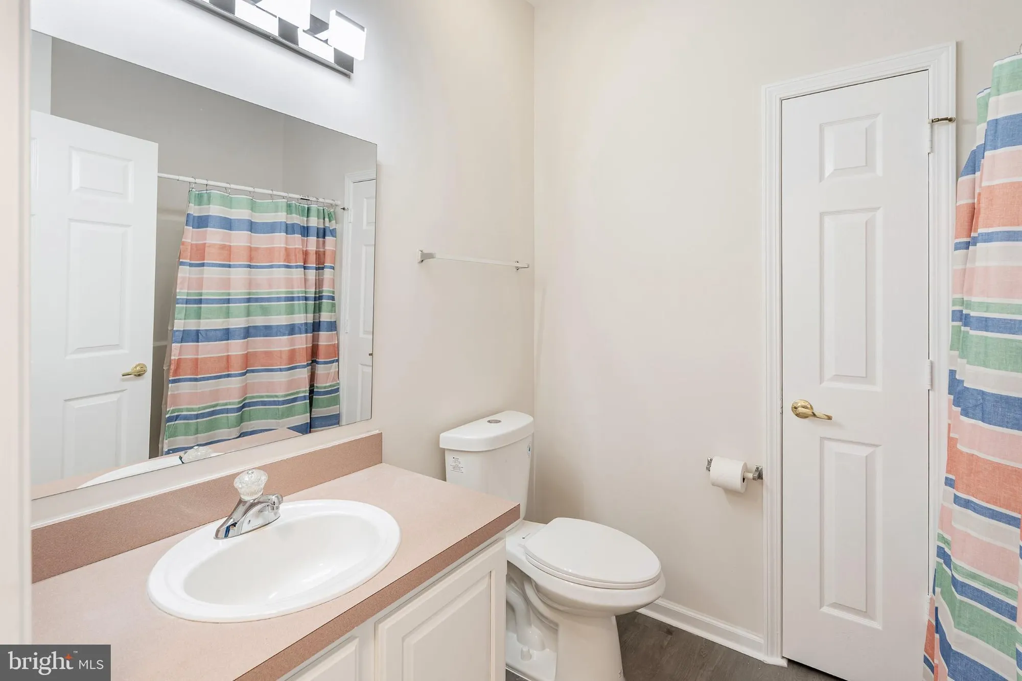 Property Slideshow image 16 of 31 | 43 osprey pl, Barnegat, NJ, 08005