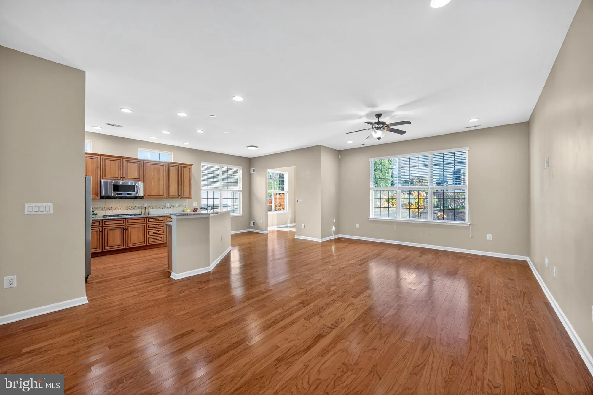 Property Slideshow image 7 of 43 | 24 fisher island ct, Monroe Township, NJ, 08831