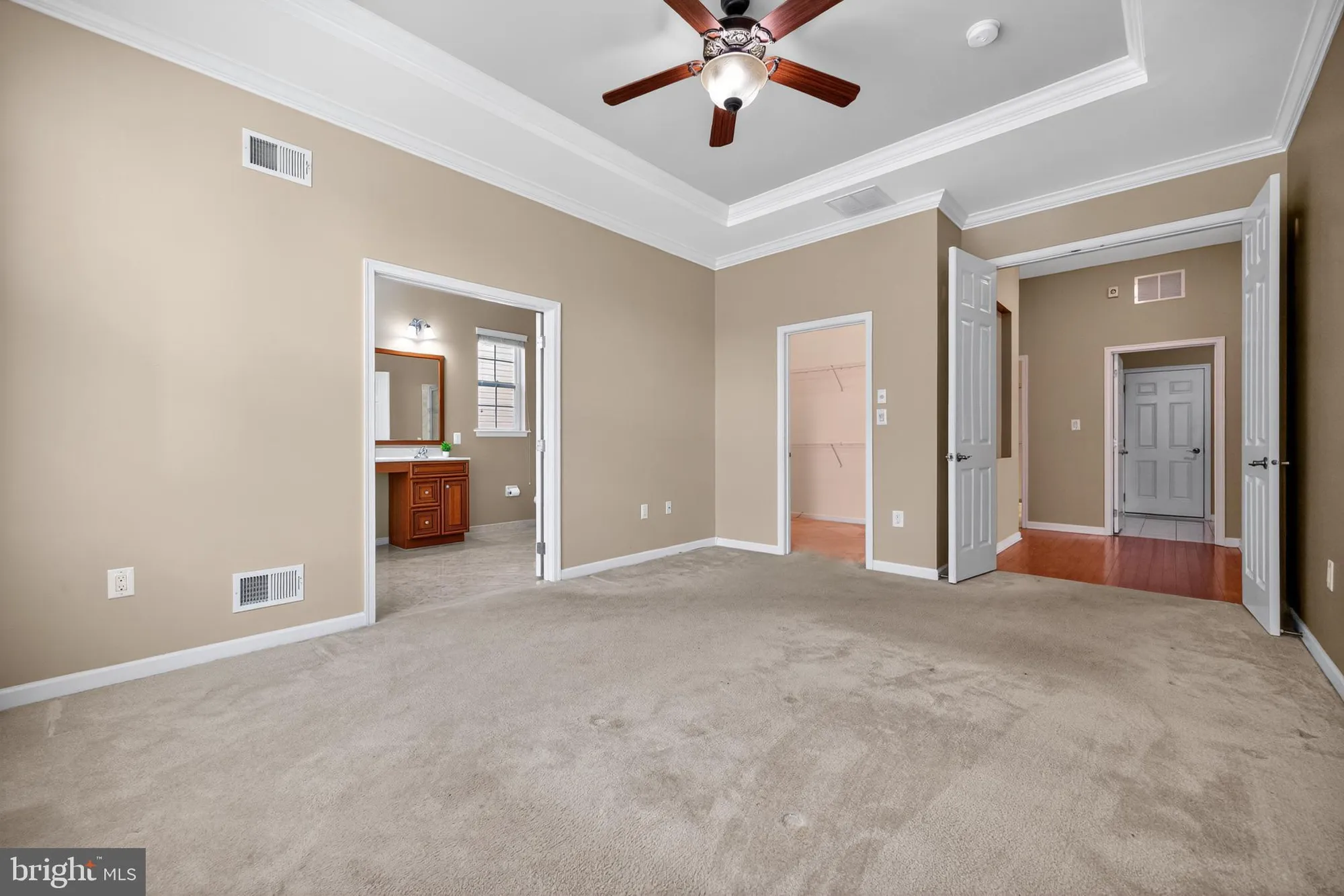 Property Slideshow image 21 of 43 | 24 fisher island ct, Monroe Township, NJ, 08831