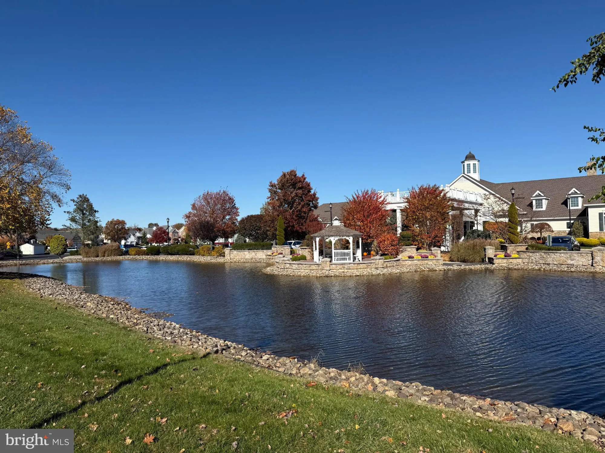 Property Slideshow image 38 of 43 | 24 fisher island ct, Monroe Township, NJ, 08831