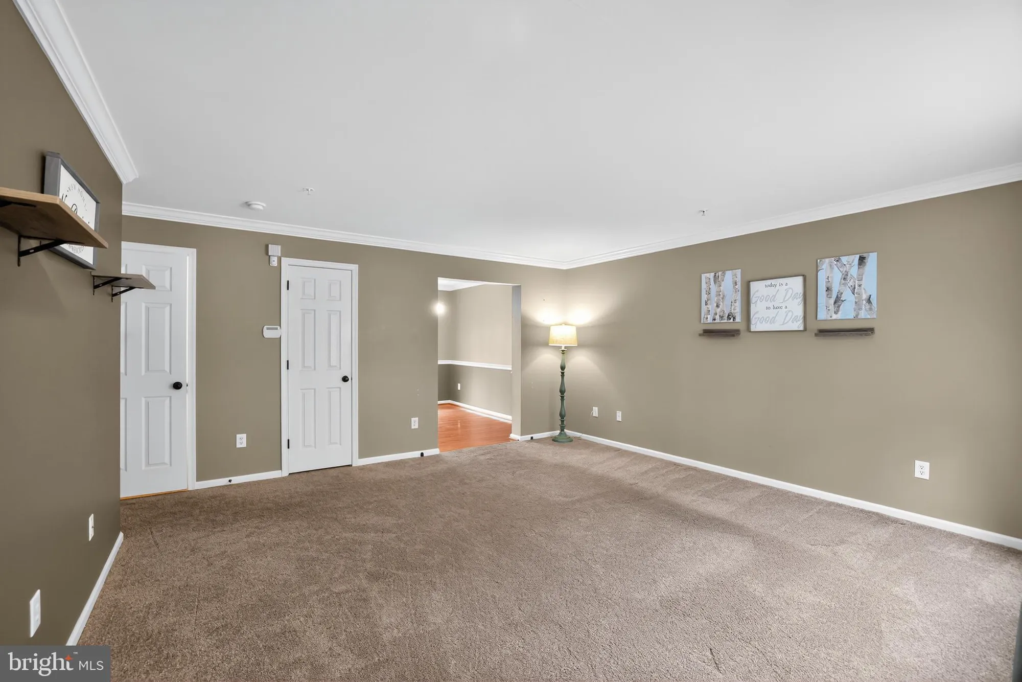 Property Slideshow image 8 of 38 | 311 goldenrod ct 175, Warrington, PA, 18976