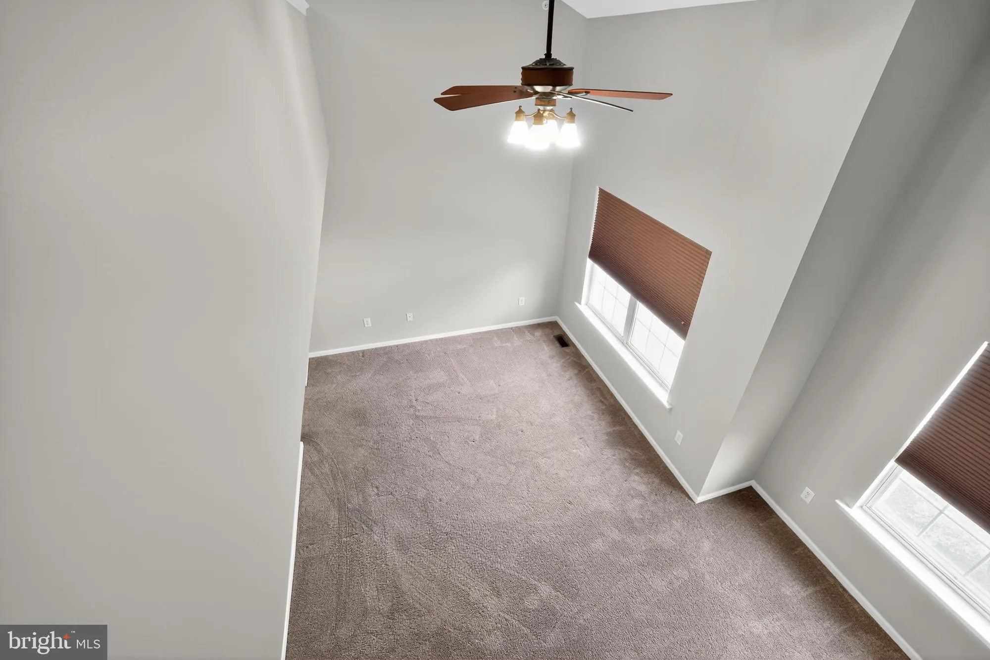 Property Slideshow image 23 of 38 | 311 goldenrod ct 175, Warrington, PA, 18976