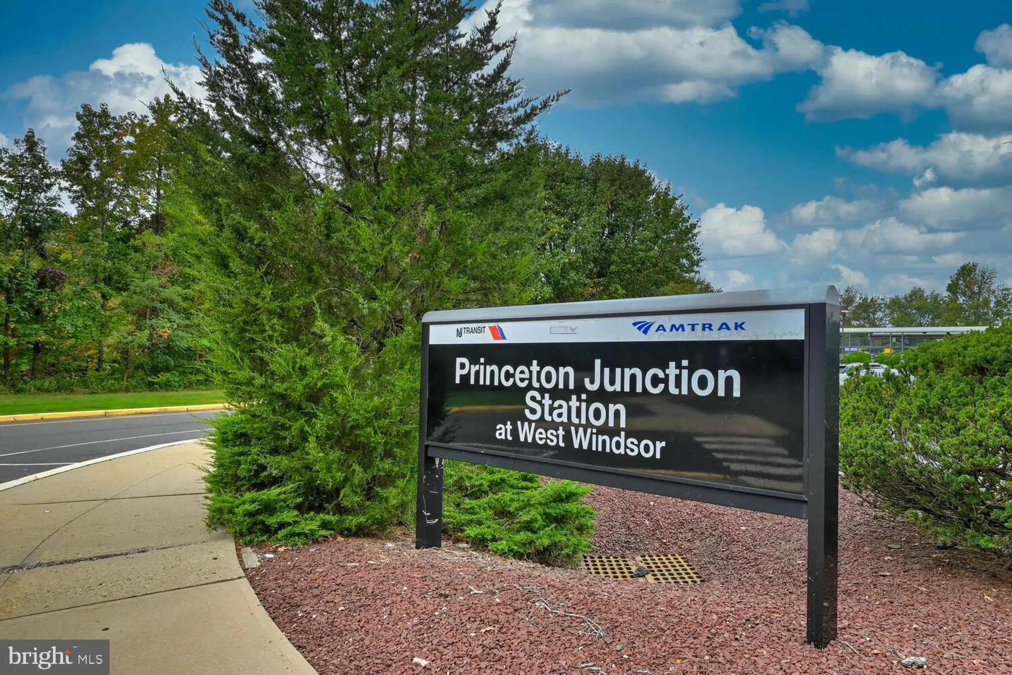 Property Slideshow image 7 of 11 | 84 rainflower ln, West Windsor, NJ, 08550