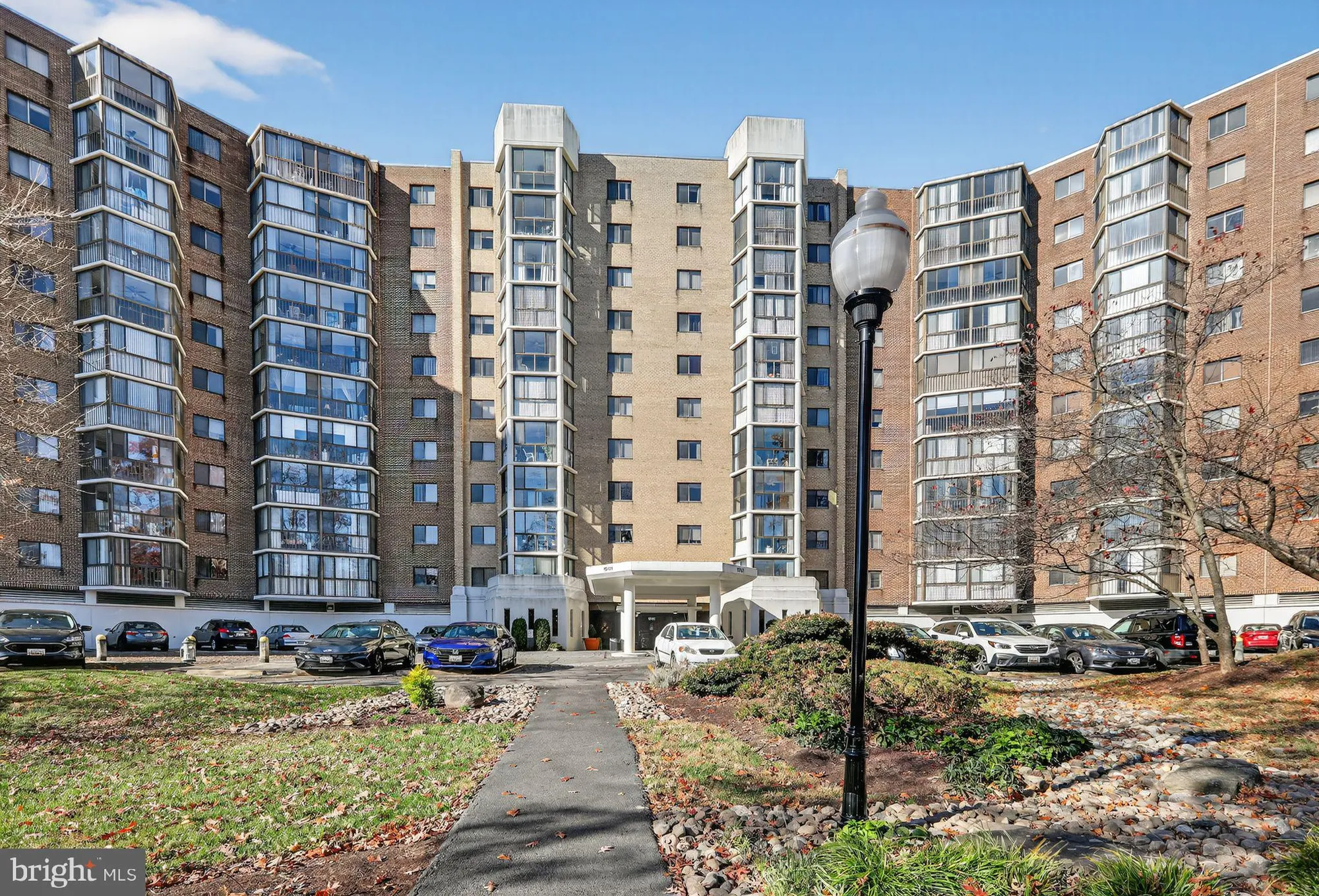 Property Slideshow image 1 of 31 | 15101 interlachen dr 1-102, Silver Spring, MD, 20906