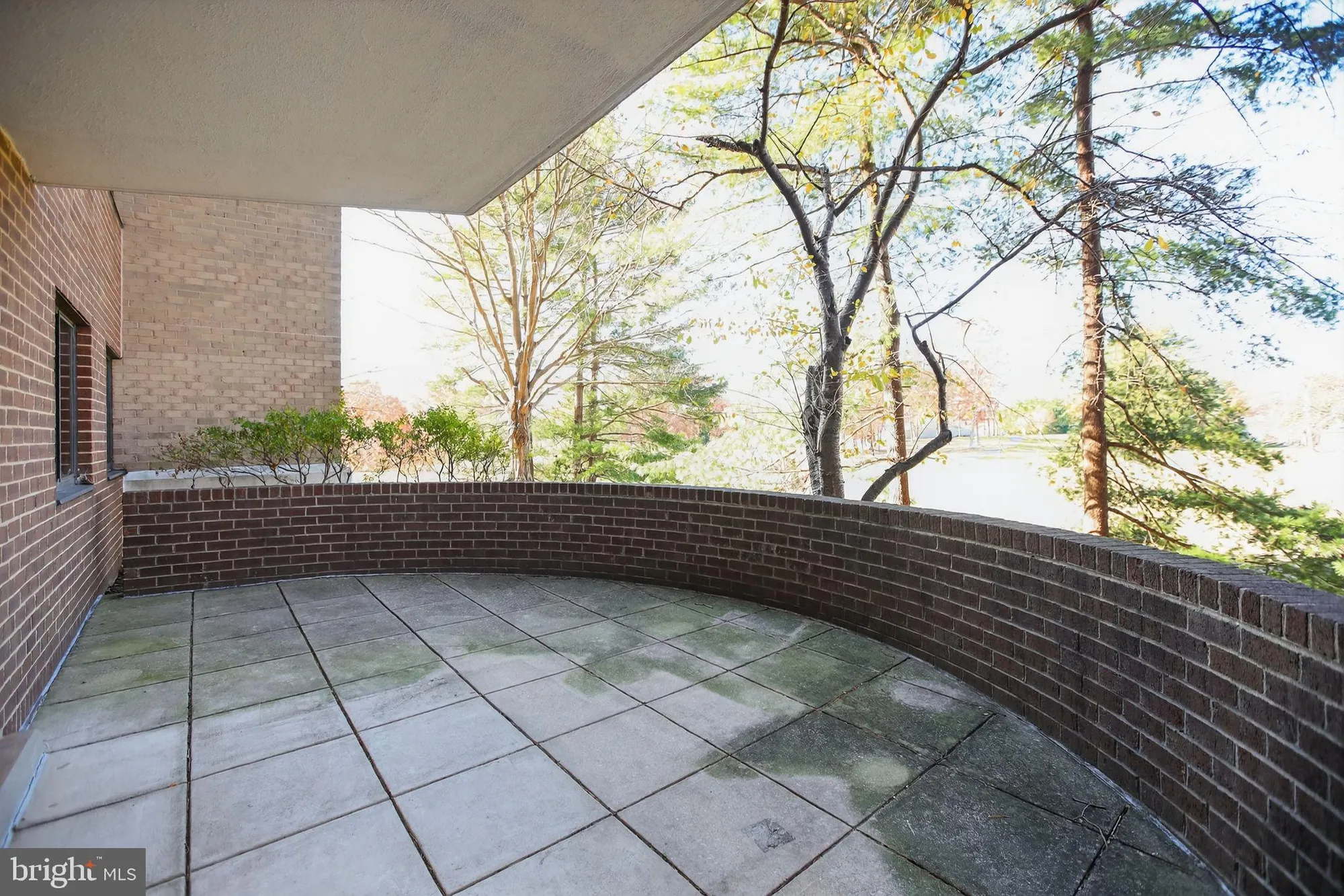 Property Slideshow image 29 of 31 | 15101 interlachen dr 1-102, Silver Spring, MD, 20906