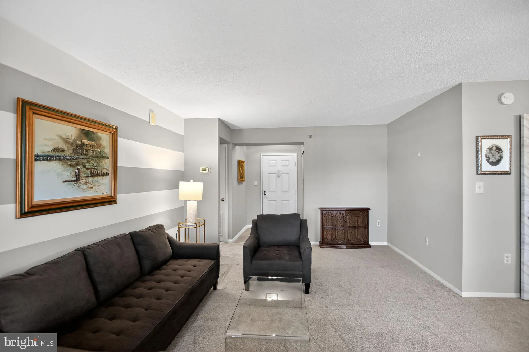 Property Slideshow image 6 of 31 | 15101 interlachen dr 1-102, Silver Spring, MD, 20906