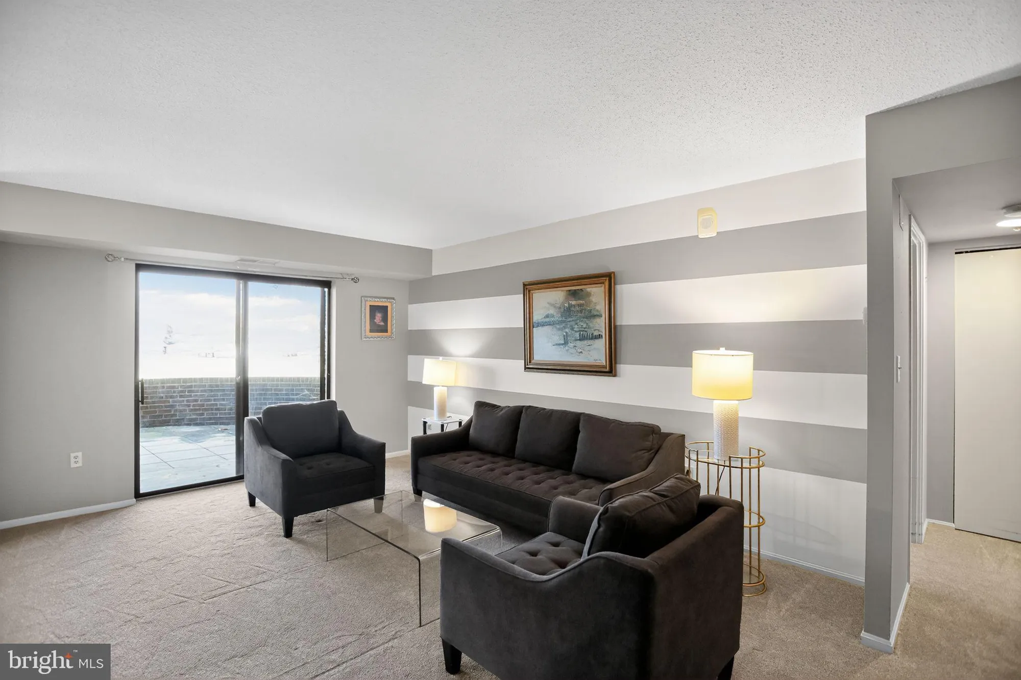 Property Slideshow image 7 of 31 | 15101 interlachen dr 1-102, Silver Spring, MD, 20906