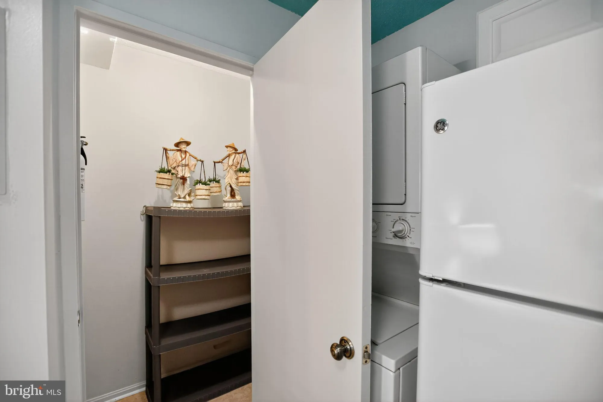 Property Slideshow image 20 of 31 | 15101 interlachen dr 1-102, Silver Spring, MD, 20906