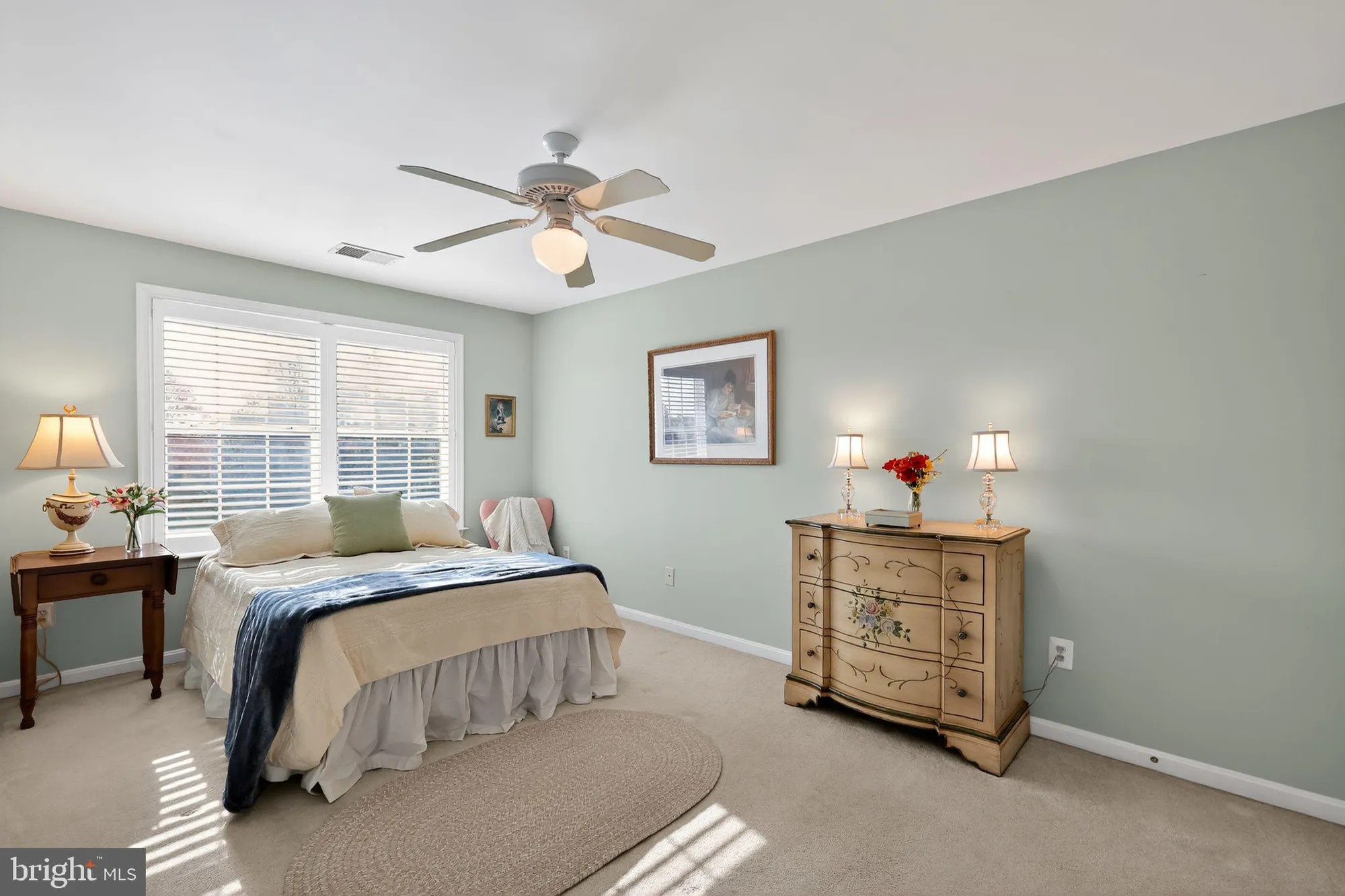 Property Slideshow image 22 of 41 | 6013 piney grove way, Gainesville, VA, 20155