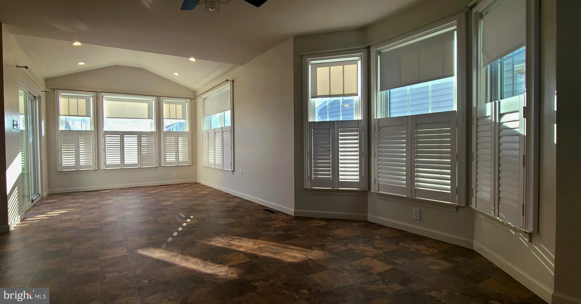 Property Slideshow image 13 of 55 | 4 wickerberry pl, Gordonville, PA, 17529