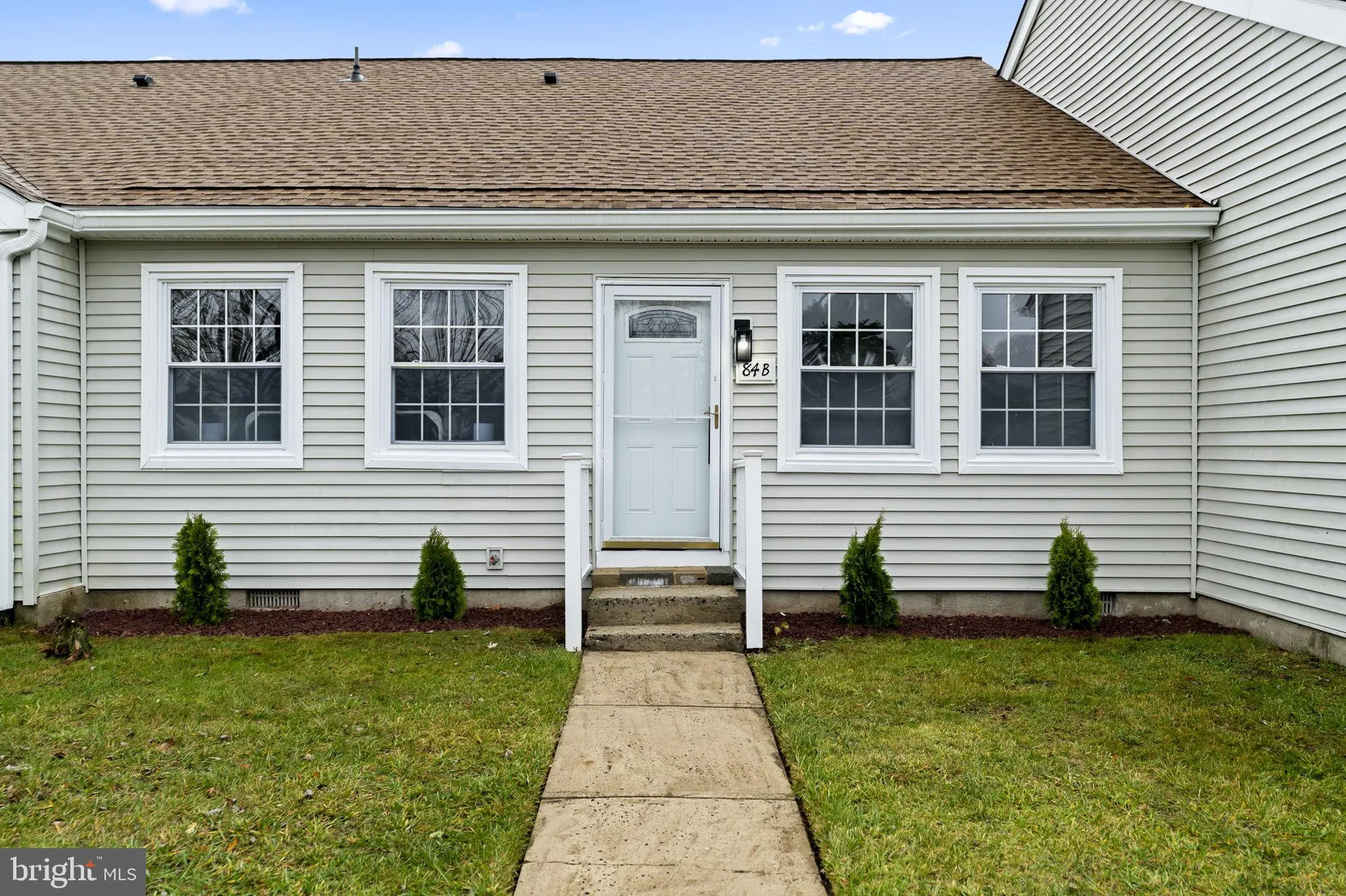 Property Slideshow image 1 of 28 | 84 parkway dr b, Freehold, NJ, 07728