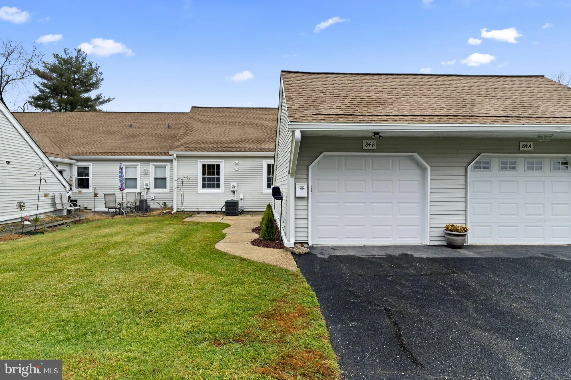 Property Slideshow image 26 of 28 | 84 parkway dr b, Freehold, NJ, 07728