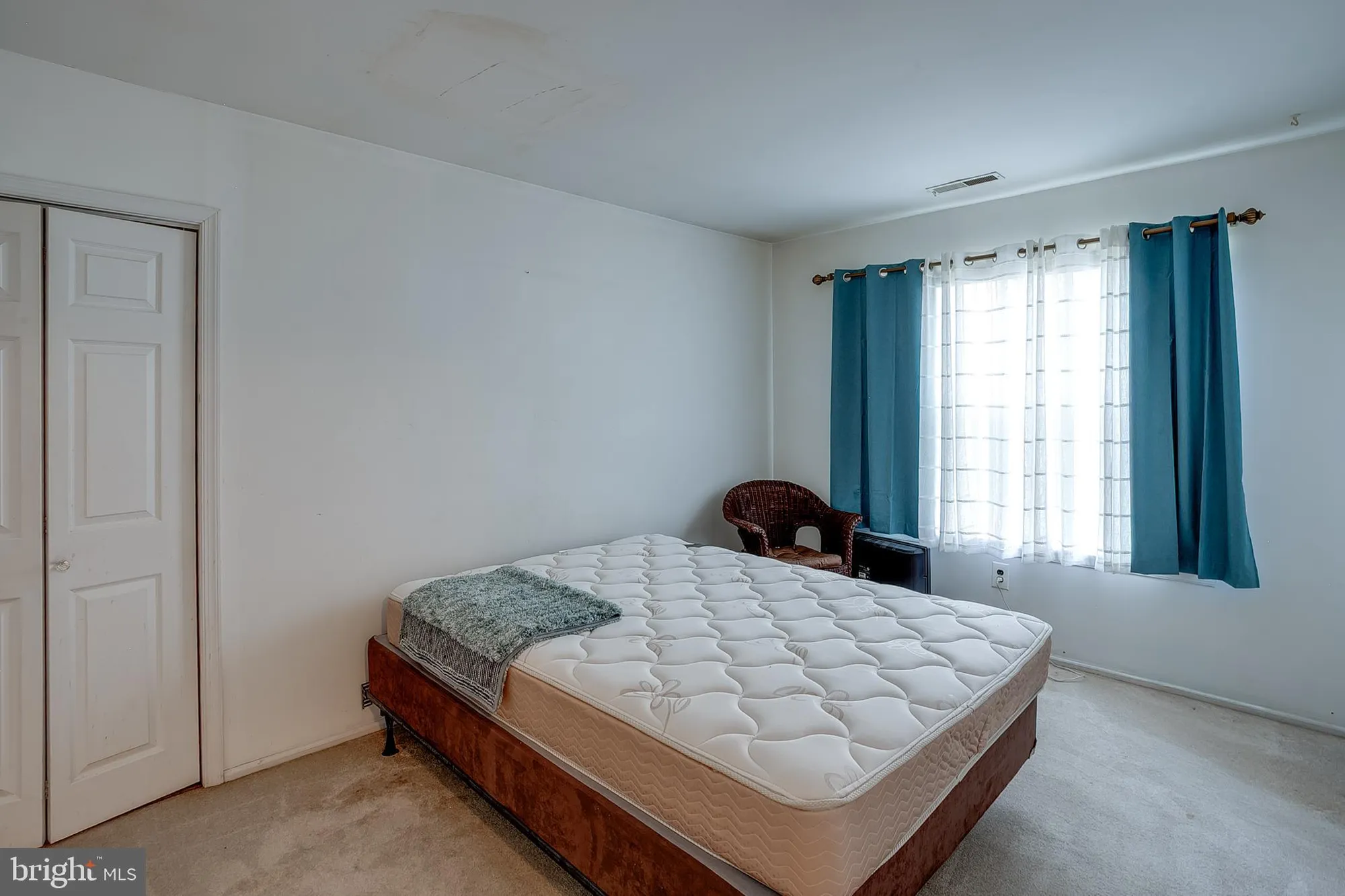 Property Slideshow image 15 of 25 | 53 knollwood dr, Deptford, NJ, 08096