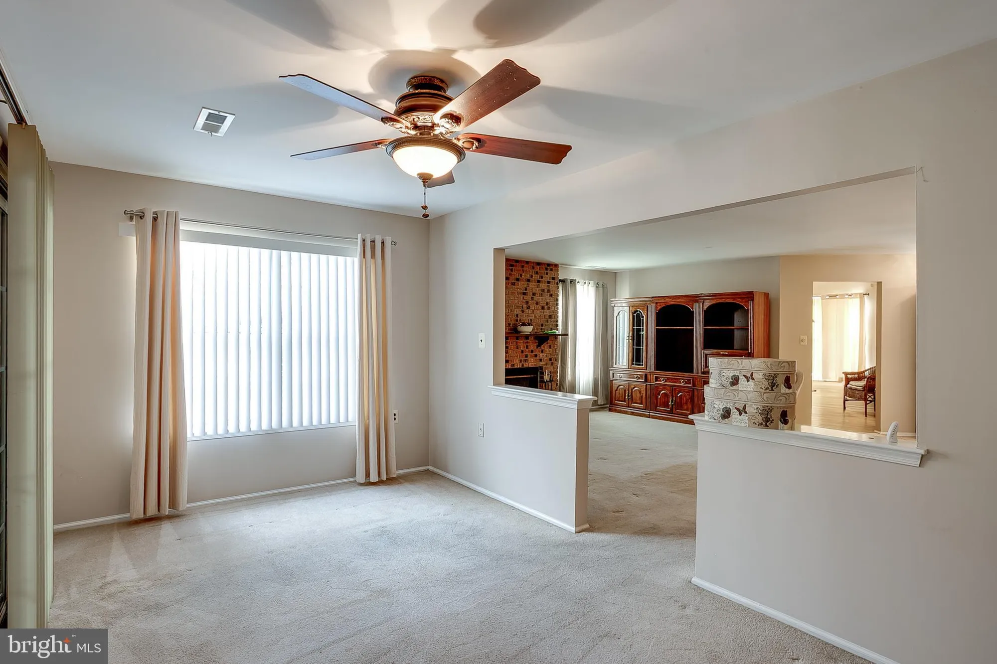 Property Slideshow image 9 of 25 | 53 knollwood dr, Deptford, NJ, 08096