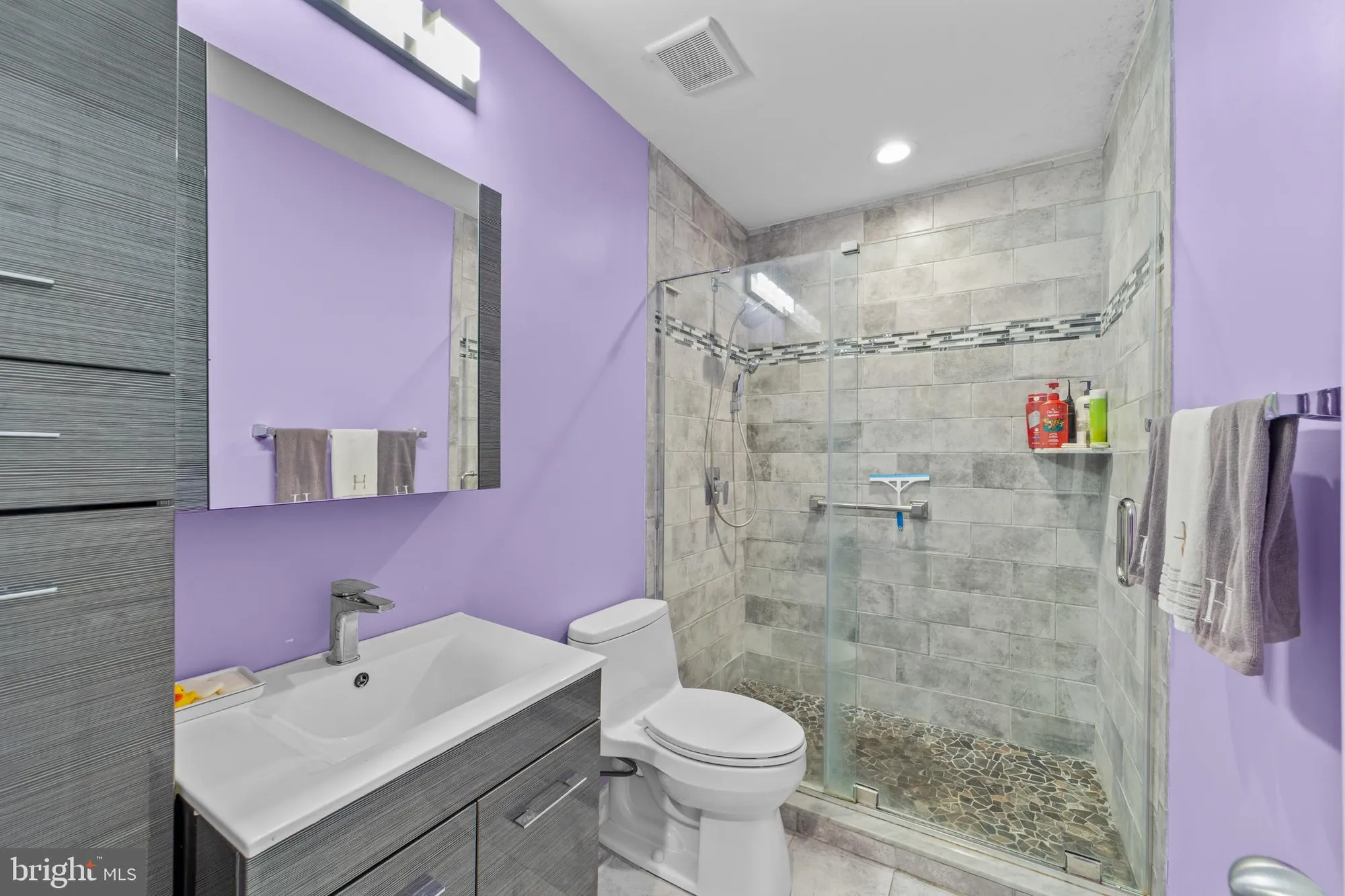 Property Slideshow image 22 of 31 | 264 glen rd a, Monroe Township, NJ, 08831