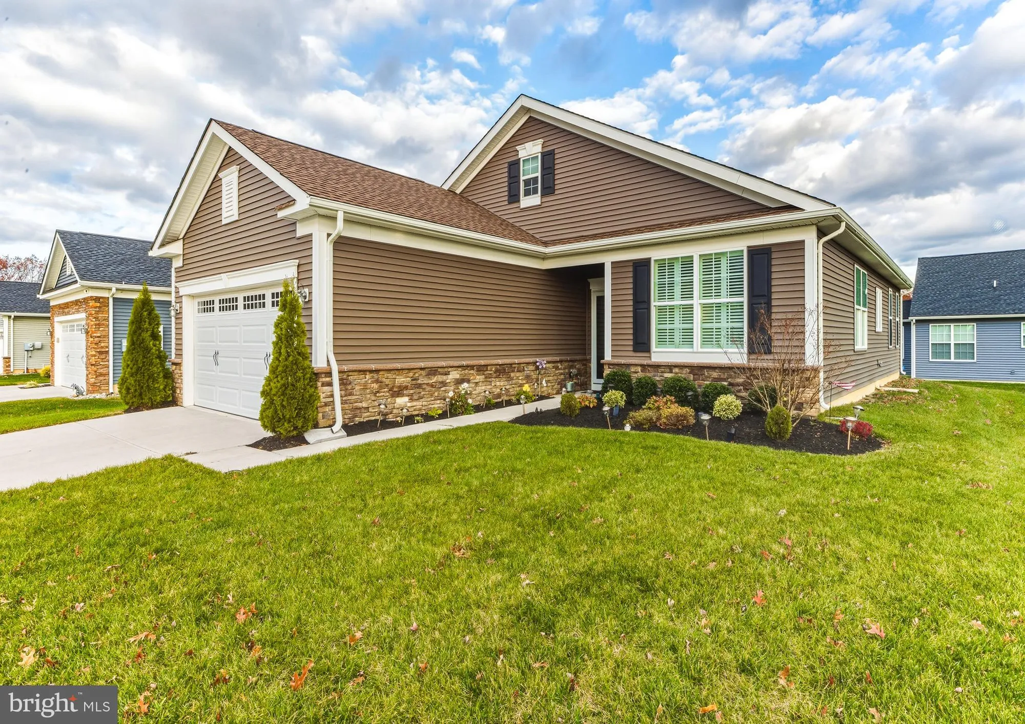 Property Slideshow image 3 of 23 | 504 castlebay dr, Williamstown, NJ, 08094