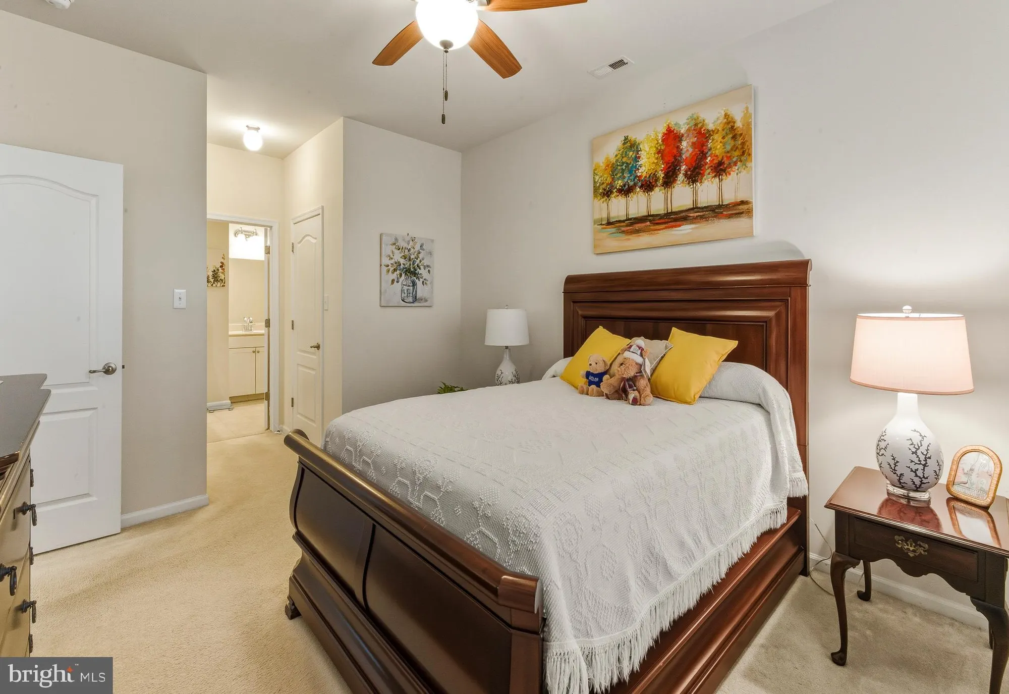 Property Slideshow image 12 of 23 | 504 castlebay dr, Williamstown, NJ, 08094