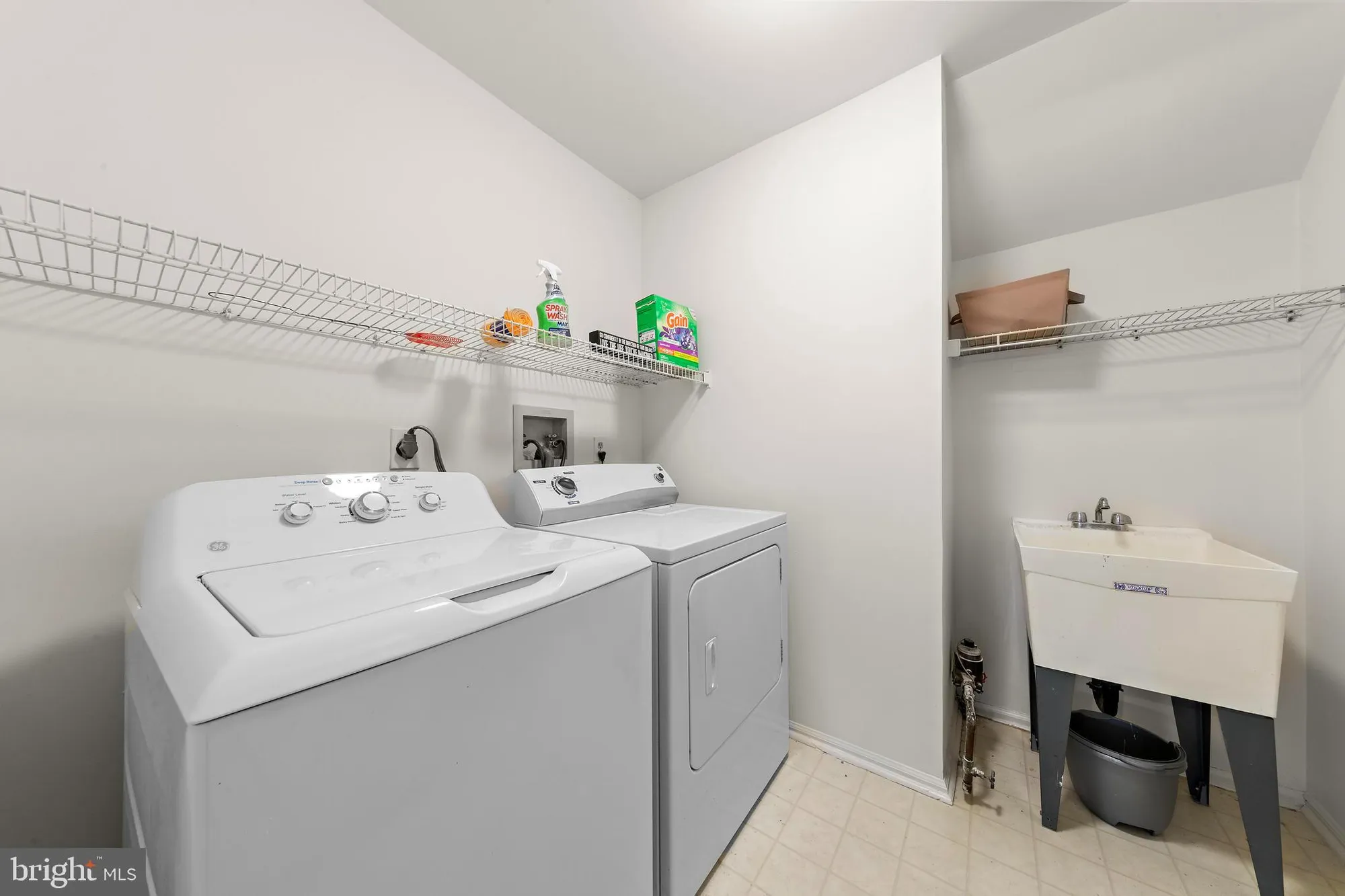 Property Slideshow image 46 of 60 | 107 deerfield dr, Manahawkin, NJ, 08050