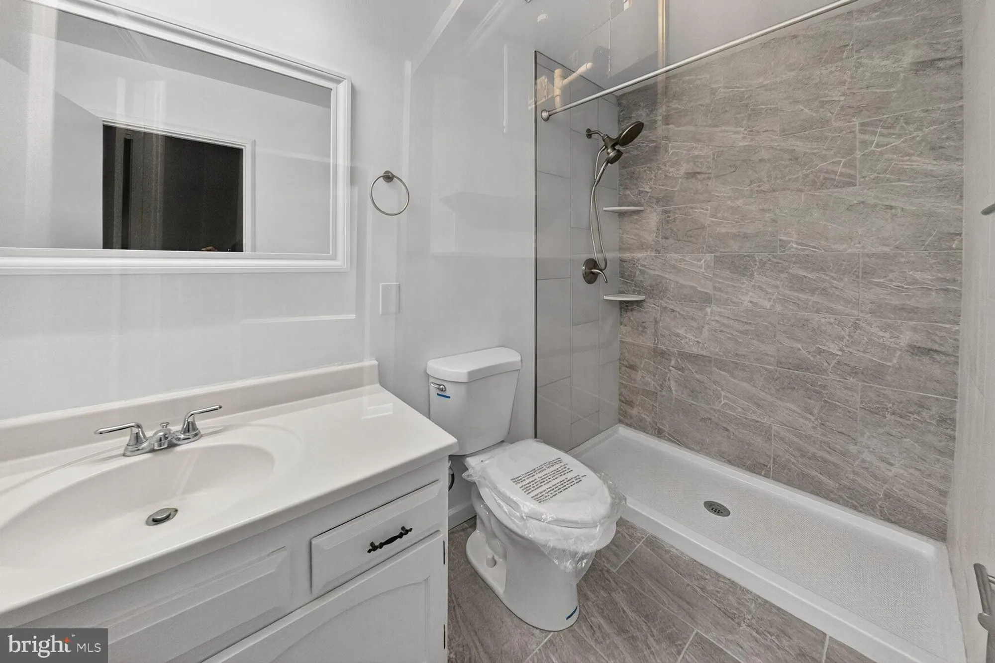 Property Slideshow image 14 of 19 | 14603 edelmar dr 132-a, Silver Spring, MD, 20906