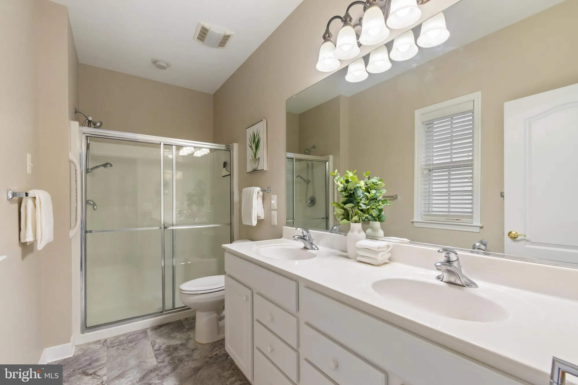 Property Slideshow image 24 of 40 | 8 hayride ln # 222, Taneytown, MD, 21787