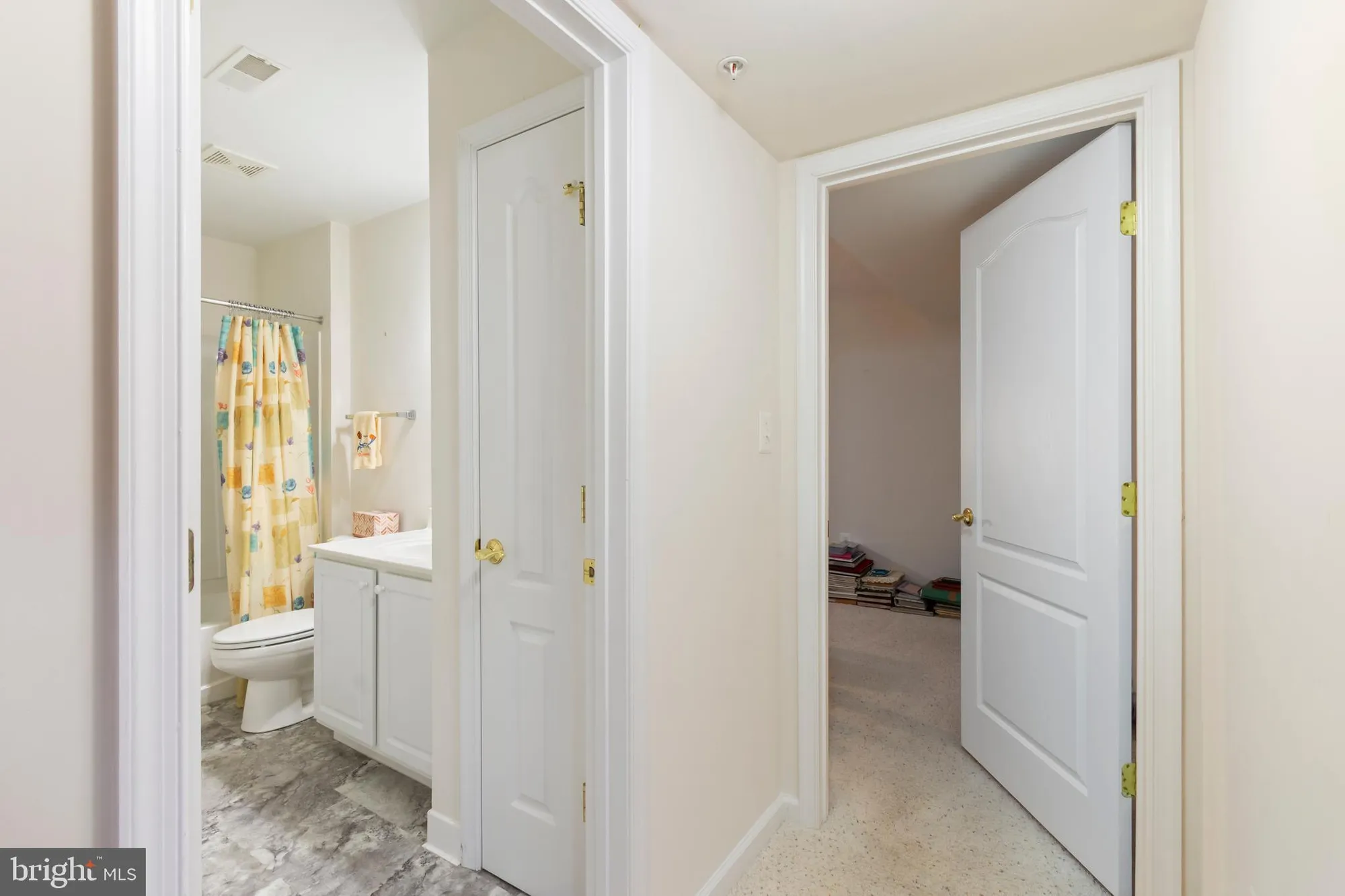Property Slideshow image 32 of 40 | 8 hayride ln # 222, Taneytown, MD, 21787