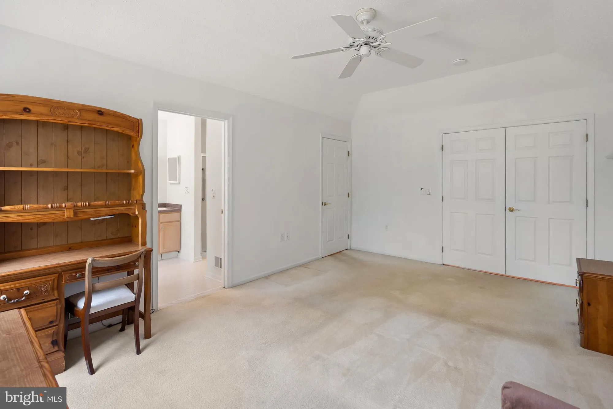 Property Slideshow image 13 of 32 | 12 rye ct, Jackson, NJ, 08527