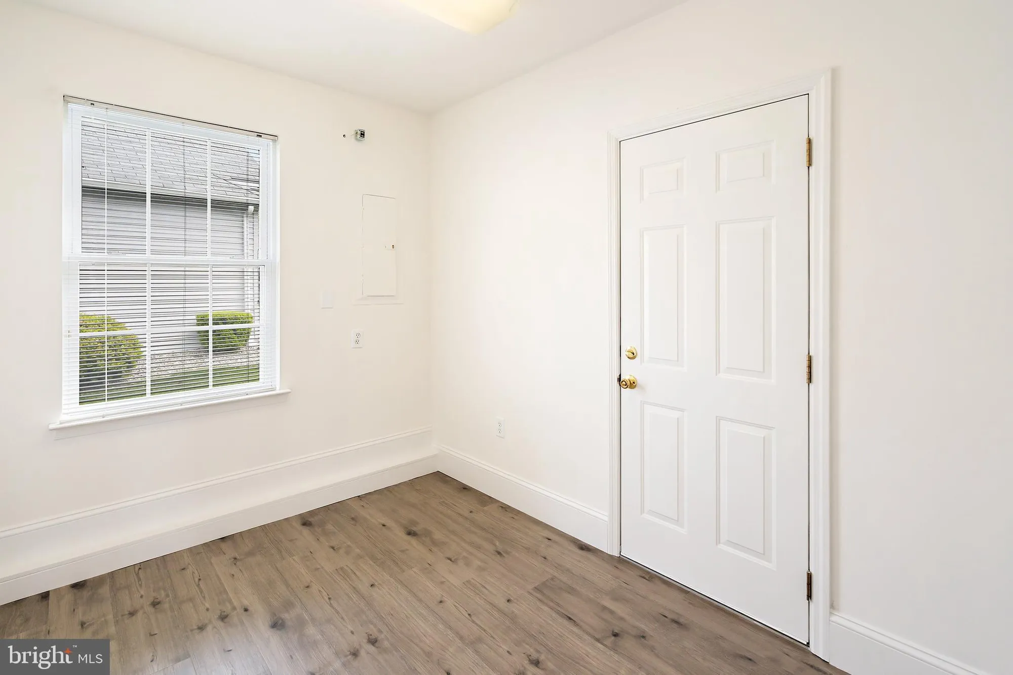 Property Slideshow image 23 of 32 | 12 rye ct, Jackson, NJ, 08527