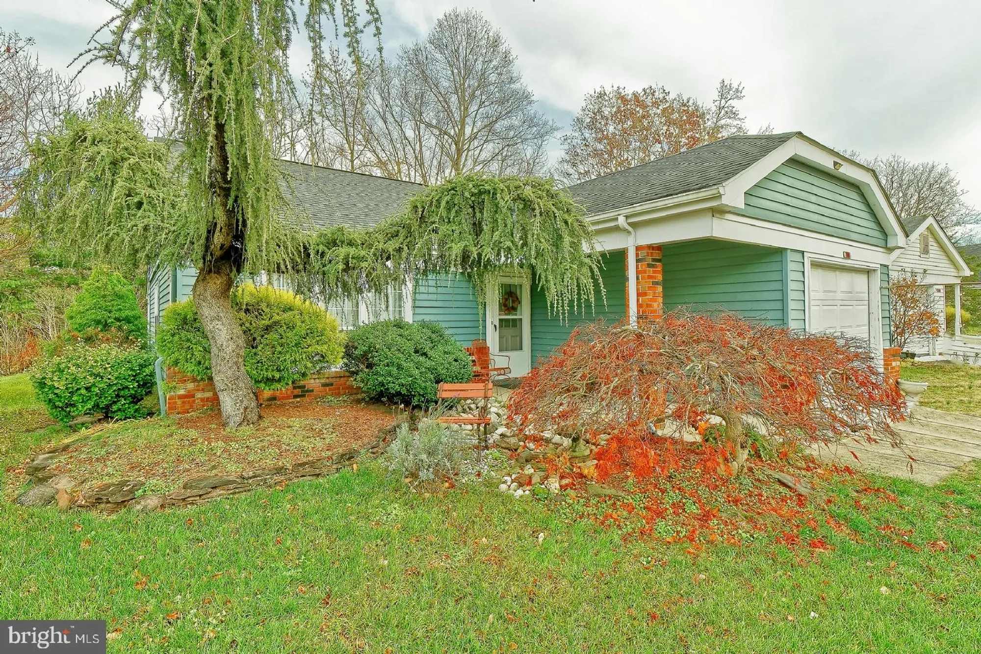 Property Slideshow image 1 of 25 | 103 buckingham dr, Southampton, NJ, 08088