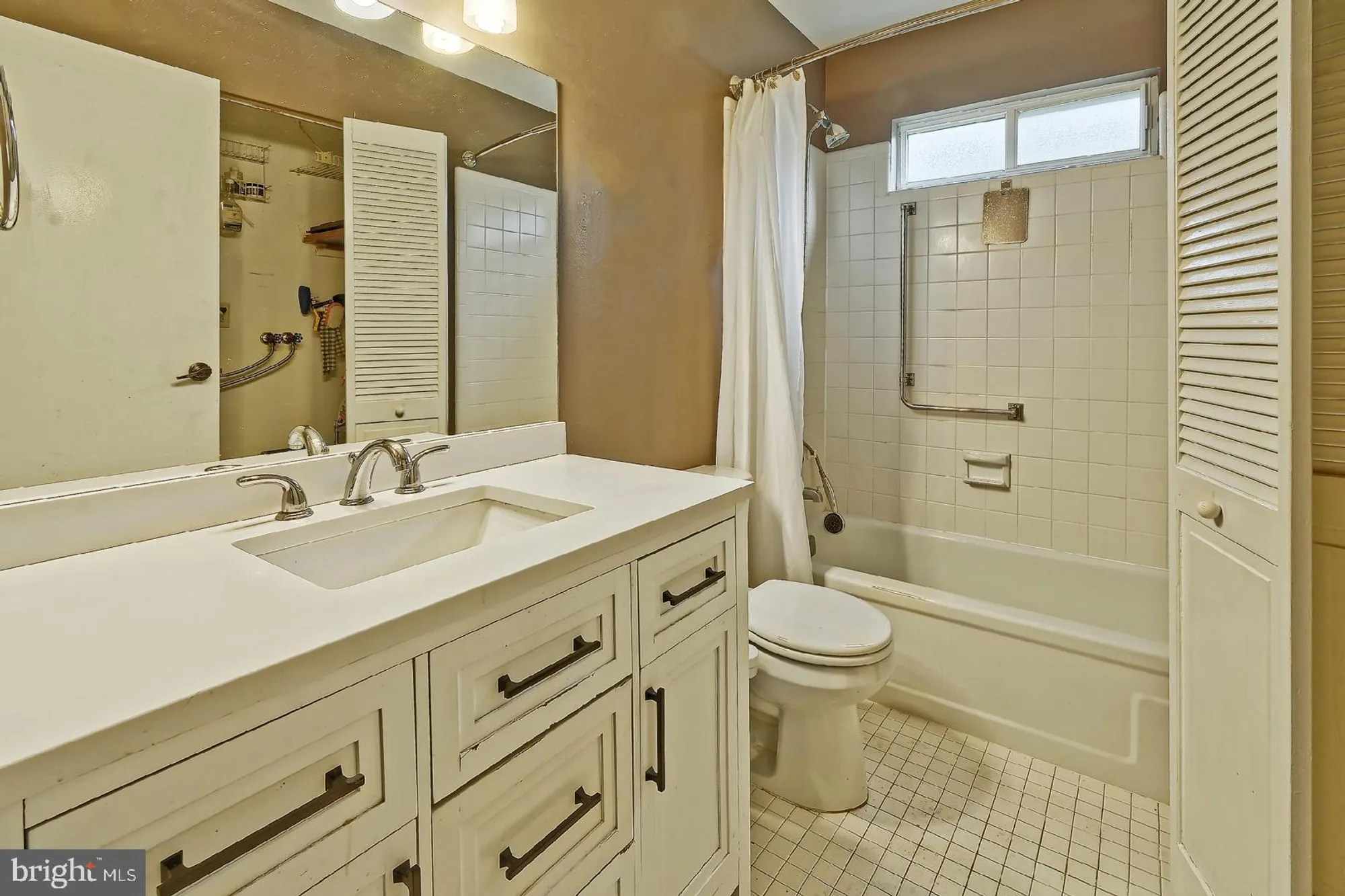 Property Slideshow image 20 of 25 | 103 buckingham dr, Southampton, NJ, 08088