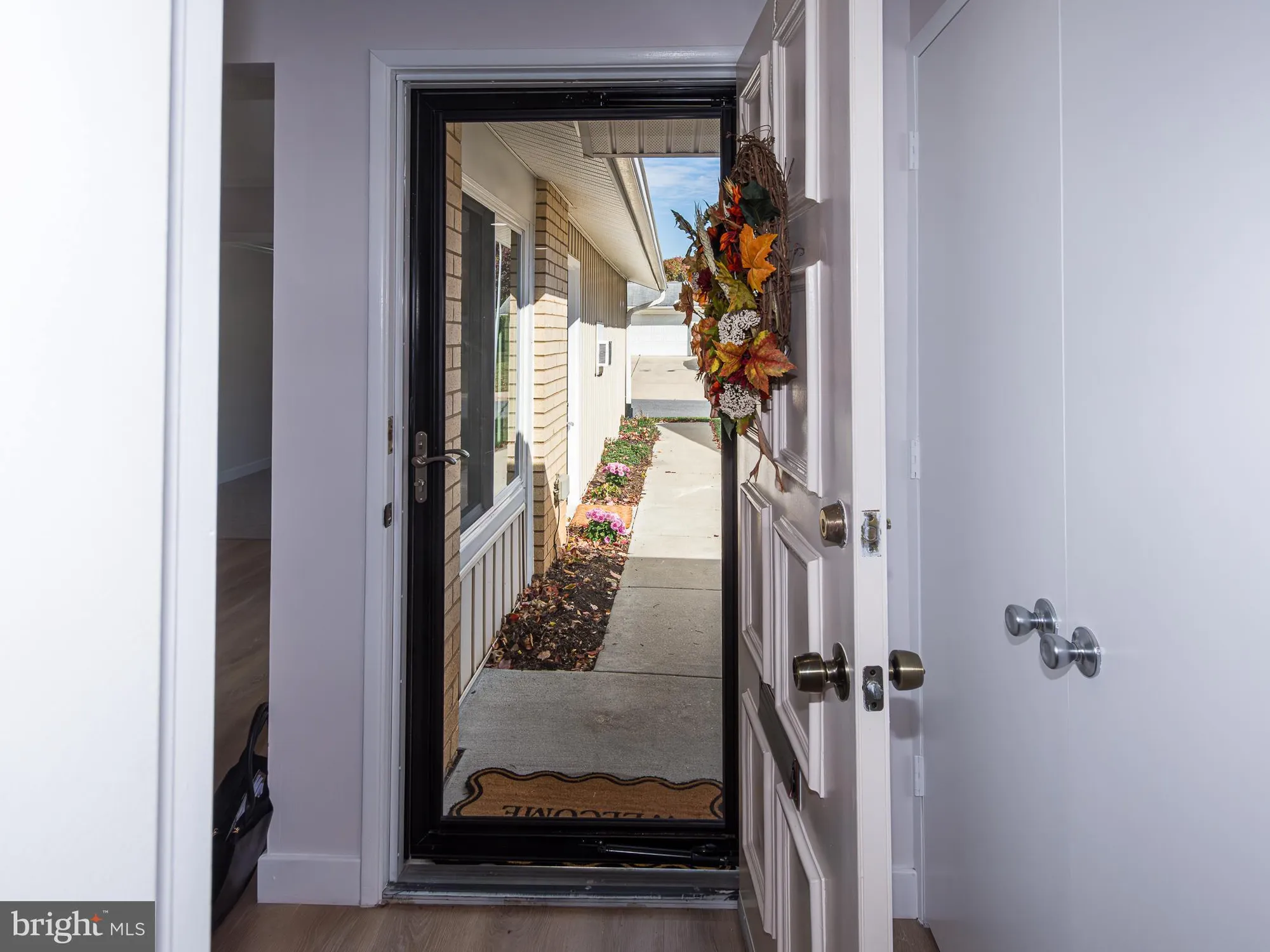 Property Slideshow image 7 of 34 | 15422 bramblewood dr # 21-b, Silver Spring, MD, 20906