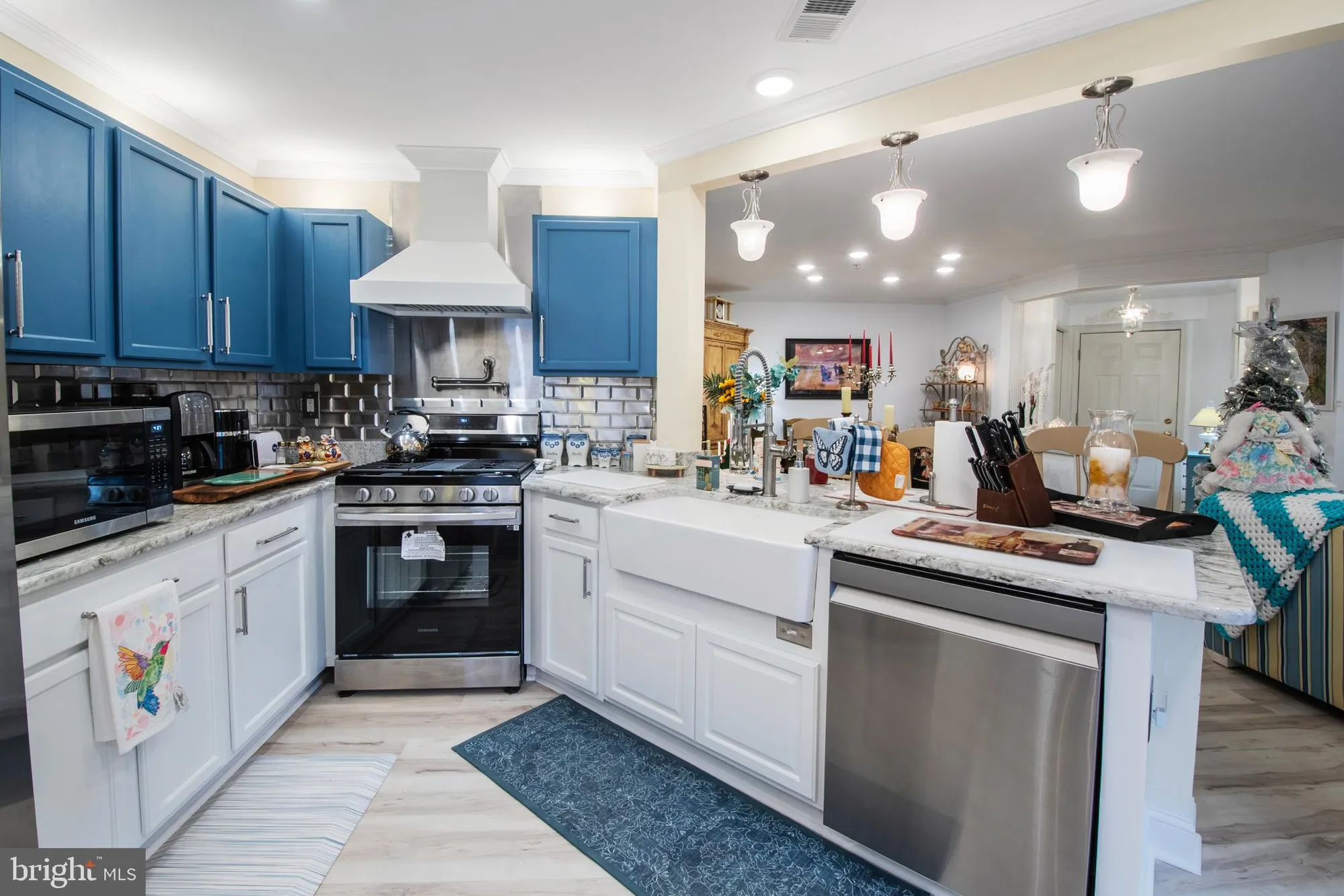 Property Slideshow image 12 of 46 | 511 mowat cir, Hamilton, NJ, 08690