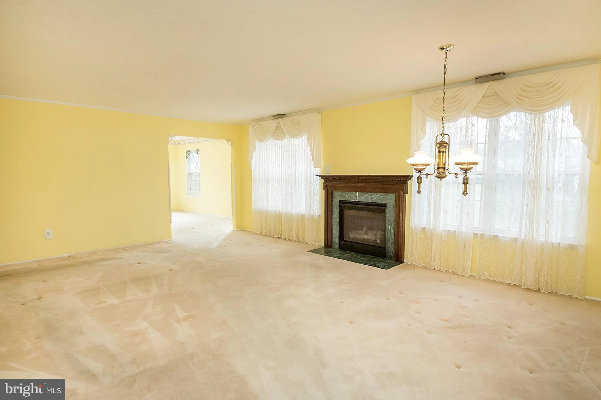 Property Slideshow image 4 of 35 | 422 elderberry ct, Mount Laurel, NJ, 08054