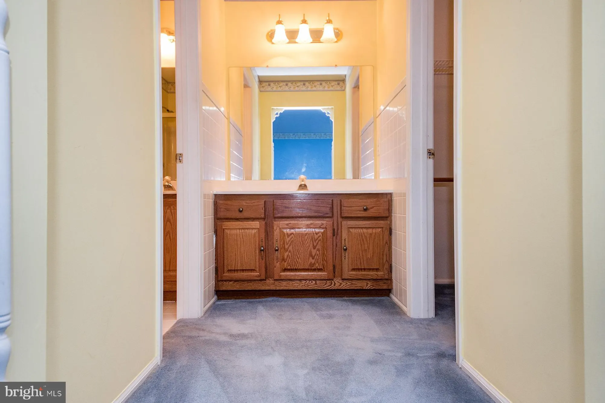 Property Slideshow image 19 of 35 | 422 elderberry ct, Mount Laurel, NJ, 08054