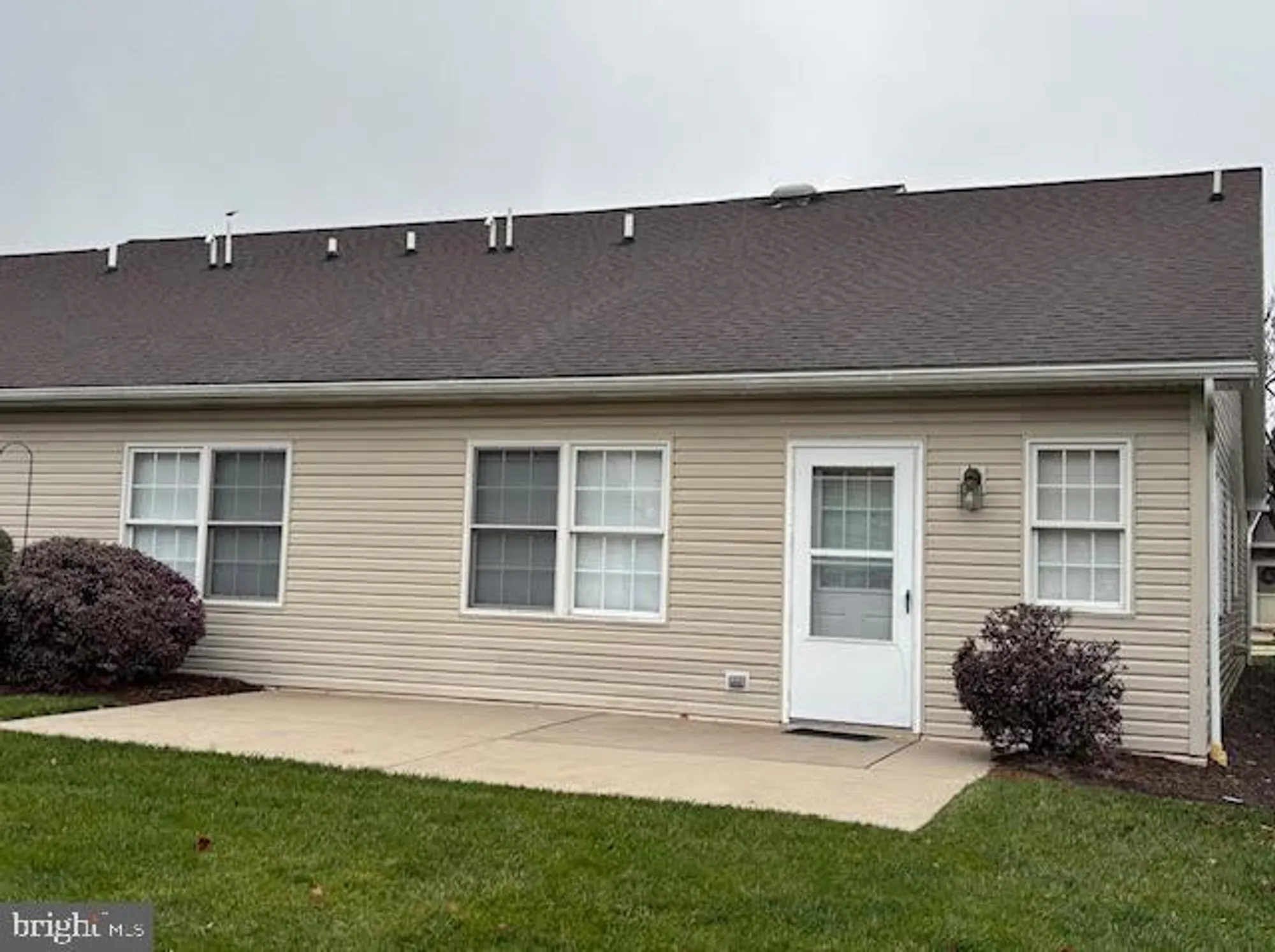 Property Slideshow image 2 of 4 | 637 northland dr, Hanover, PA, 17331