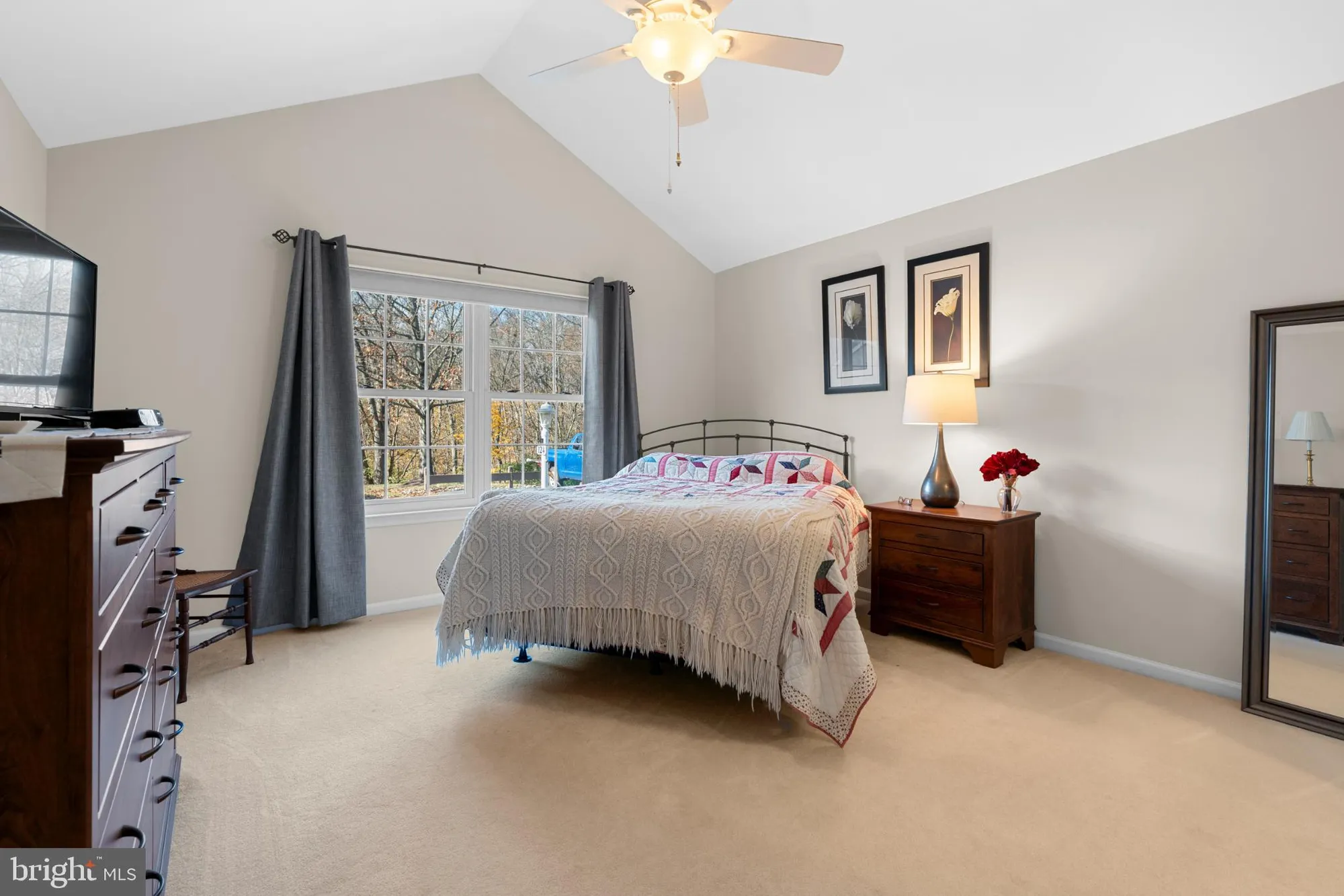 Property Slideshow image 16 of 23 | 124 hollybush cir, Souderton, PA, 18964